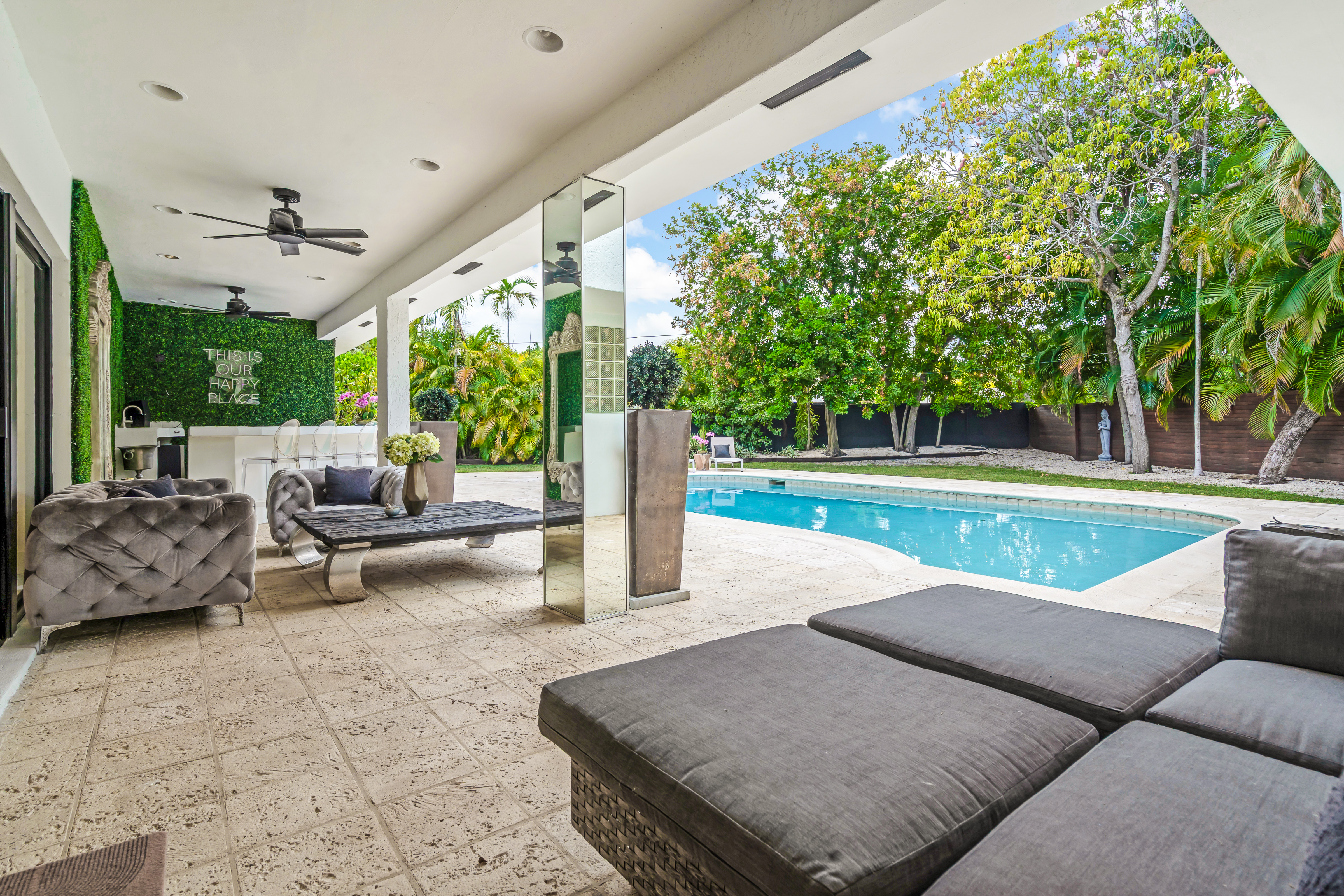 19130 NE 21st Avenue North Miami Beach FL 33179