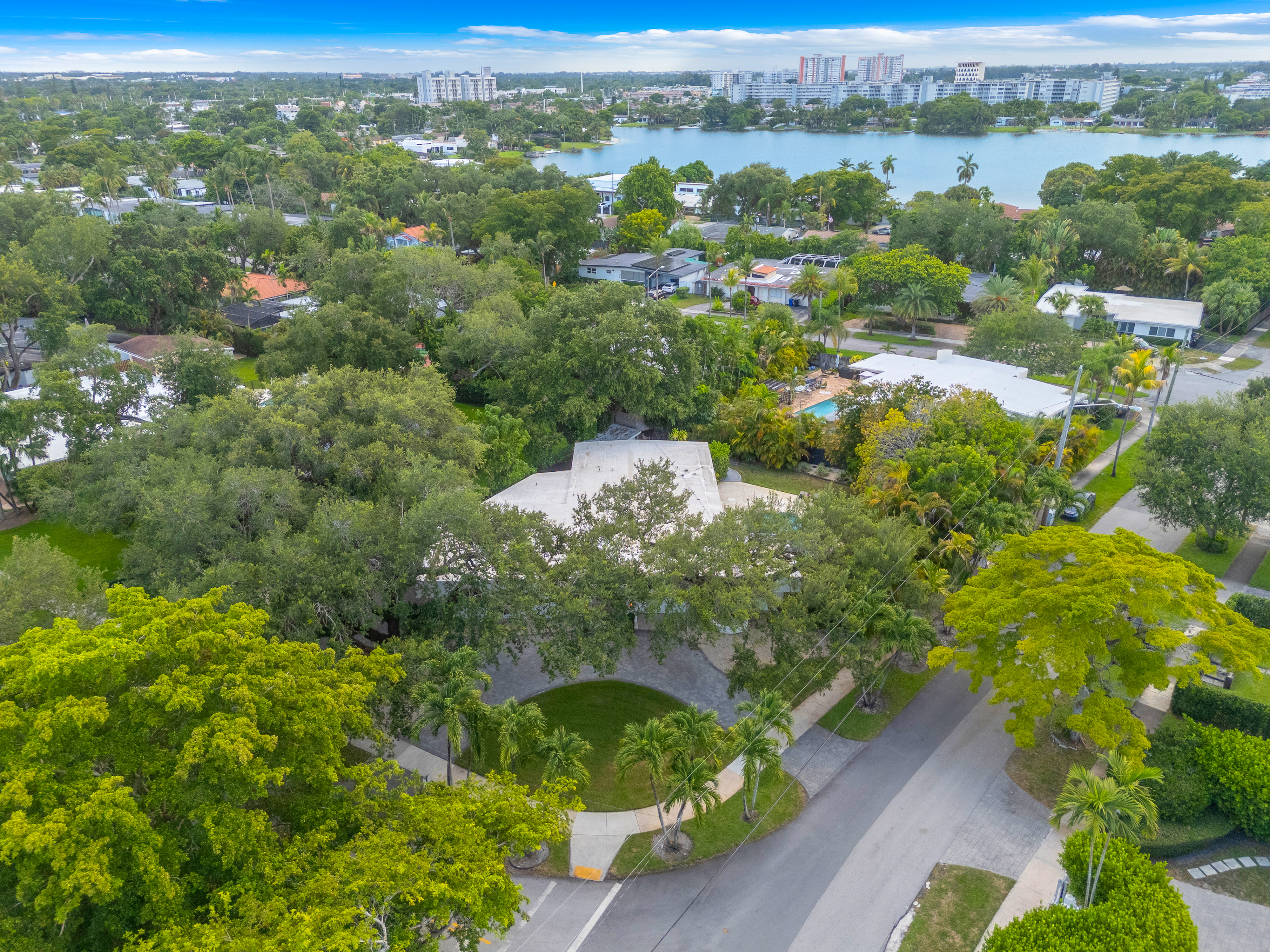19130 NE 21st Avenue North Miami Beach FL 33179