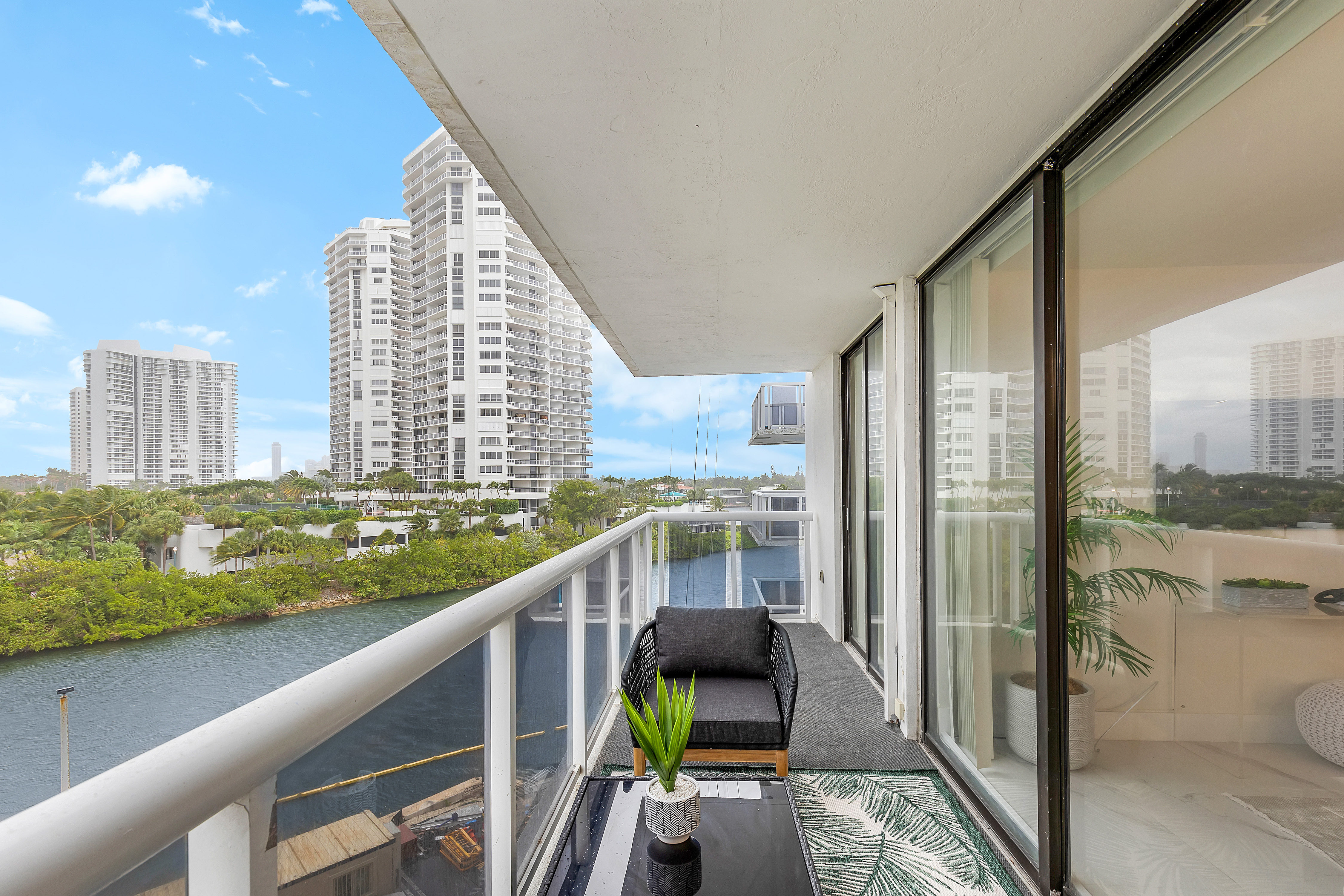 20505 E Country Club Drive Aventura FL 33180