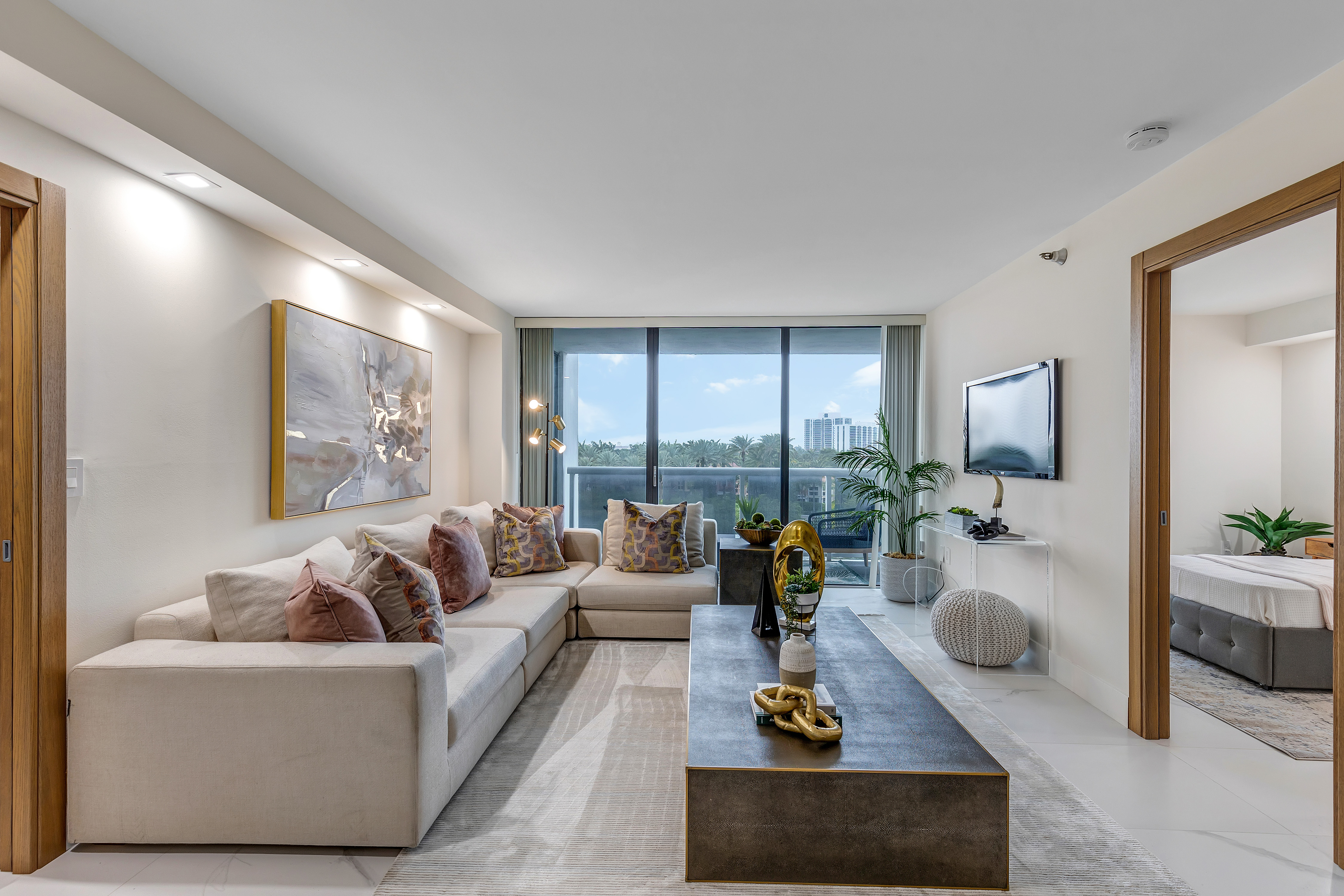 20505 E Country Club Drive Aventura FL 33180