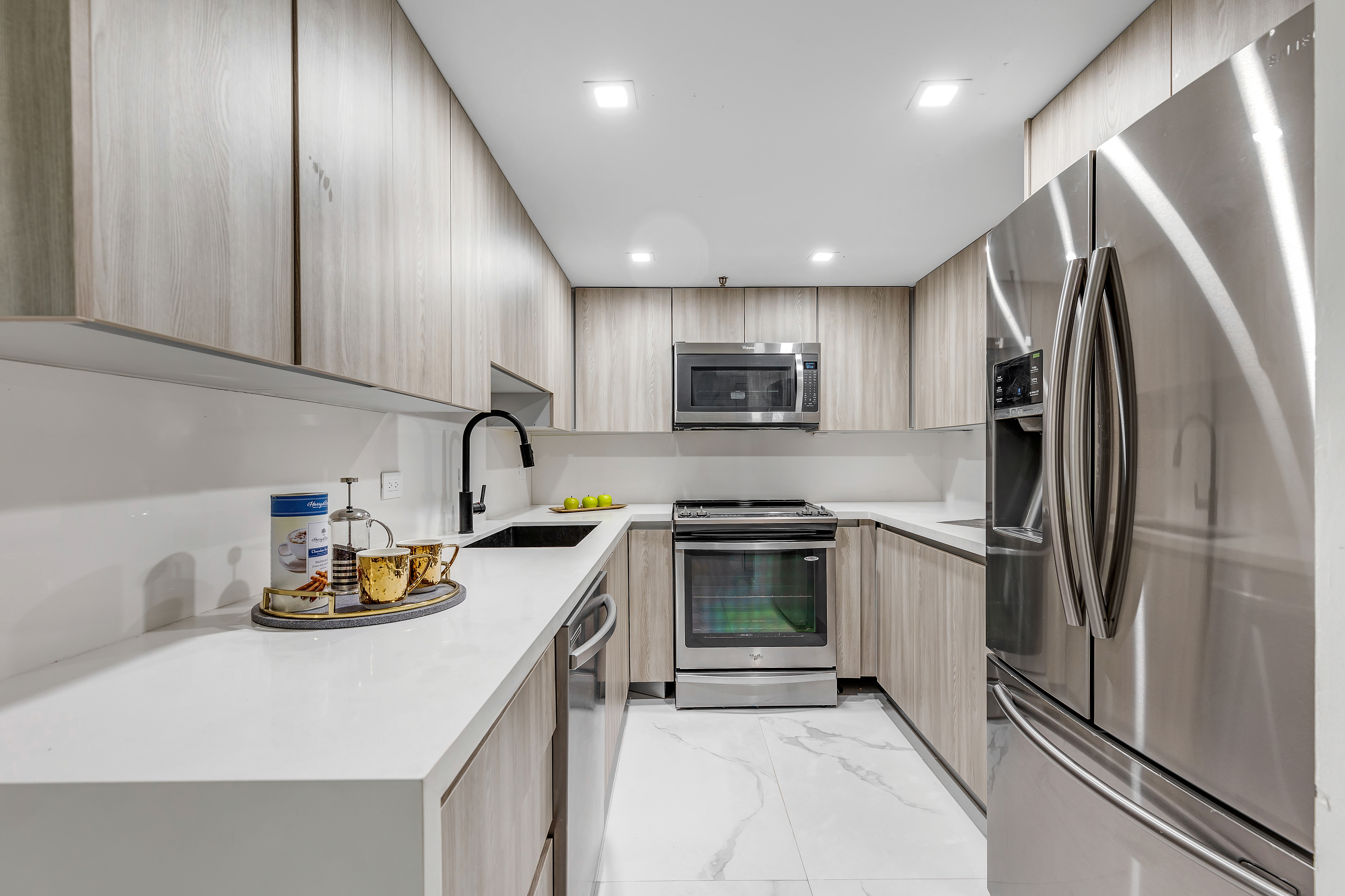 20505 E Country Club Drive Aventura FL 33180