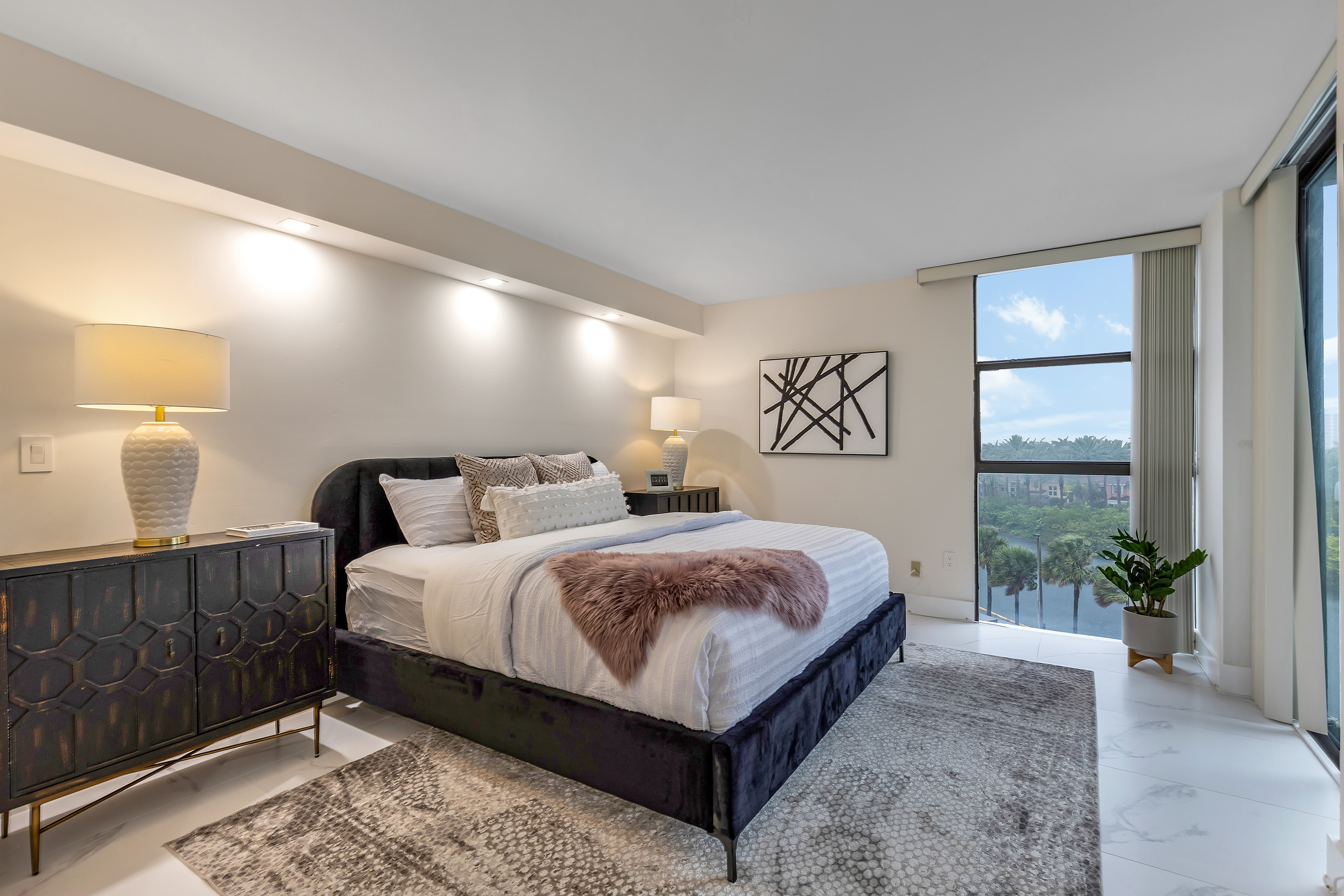 20505 E Country Club Drive Aventura FL 33180