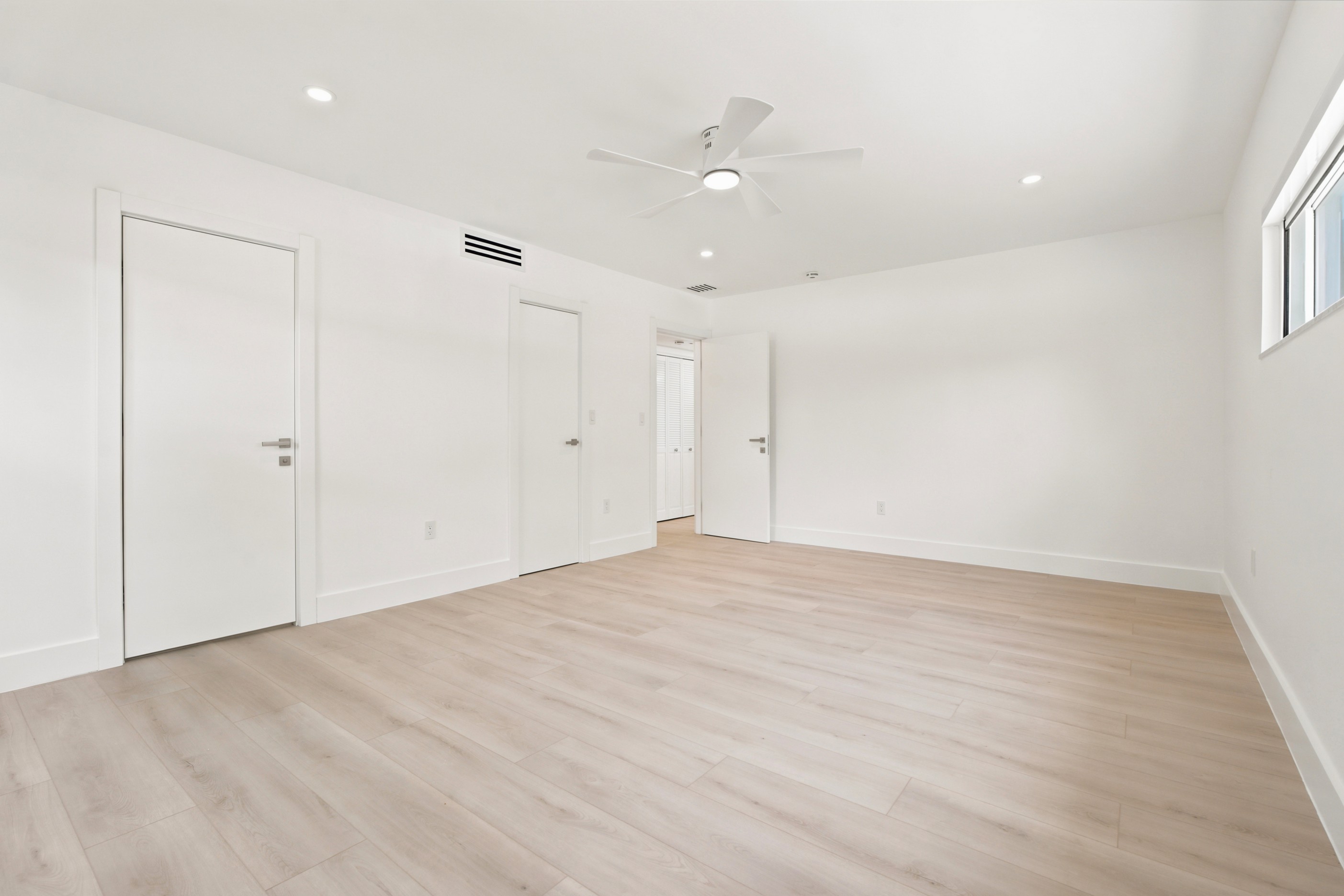 260 Sunrise Drive Key Biscayne FL 33149