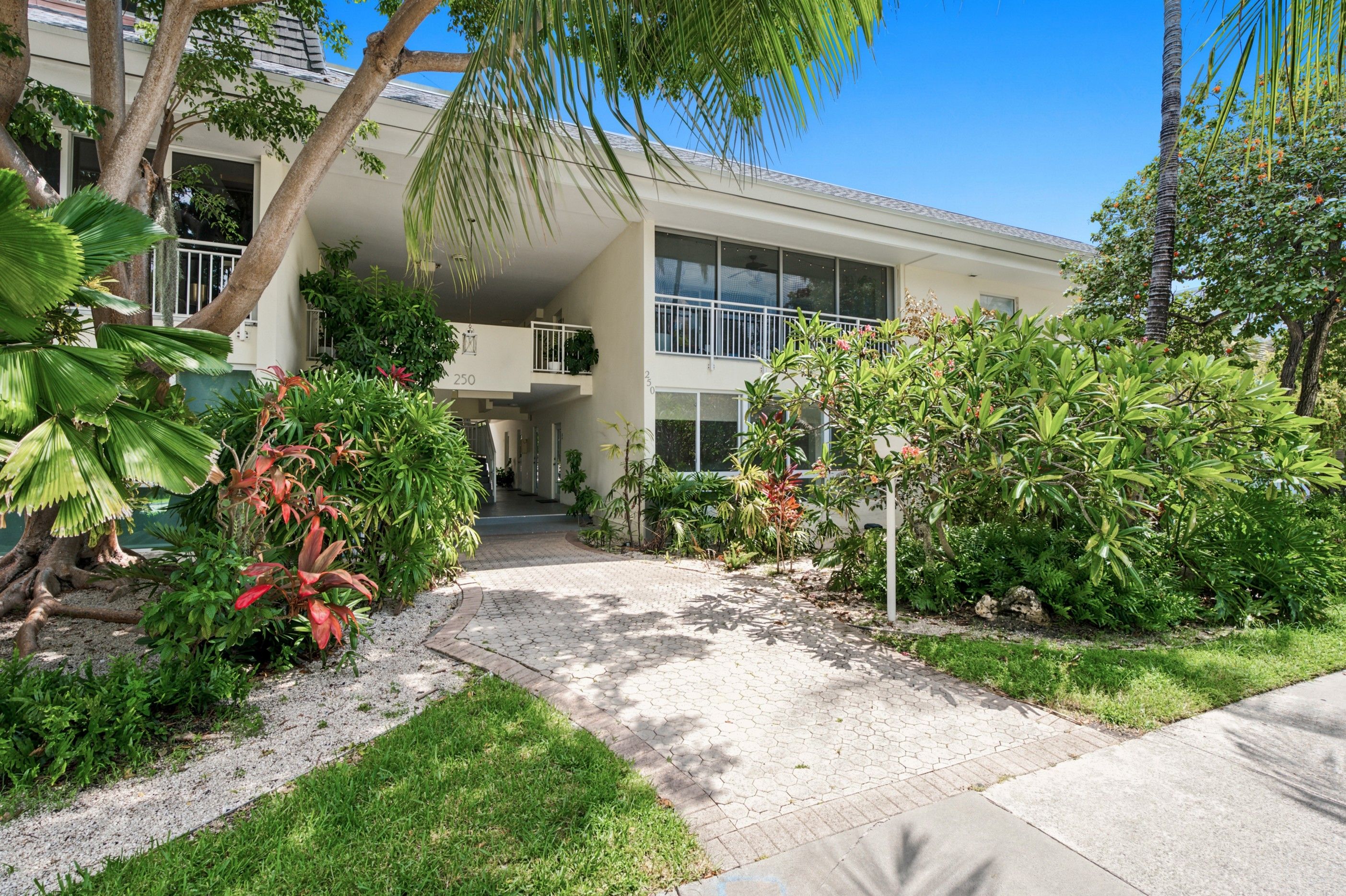 260 Sunrise Drive Key Biscayne FL 33149