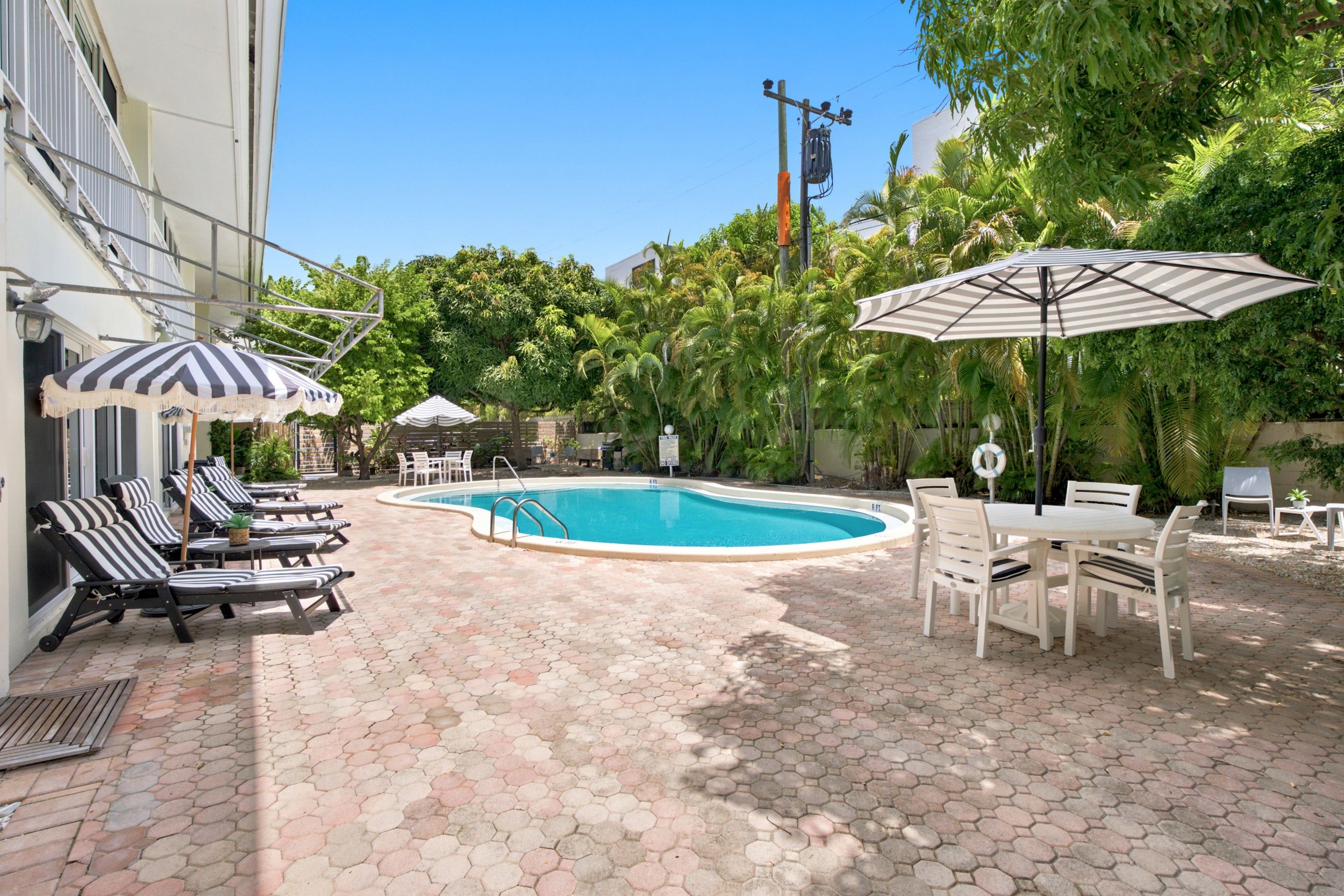 260 Sunrise Drive Key Biscayne FL 33149