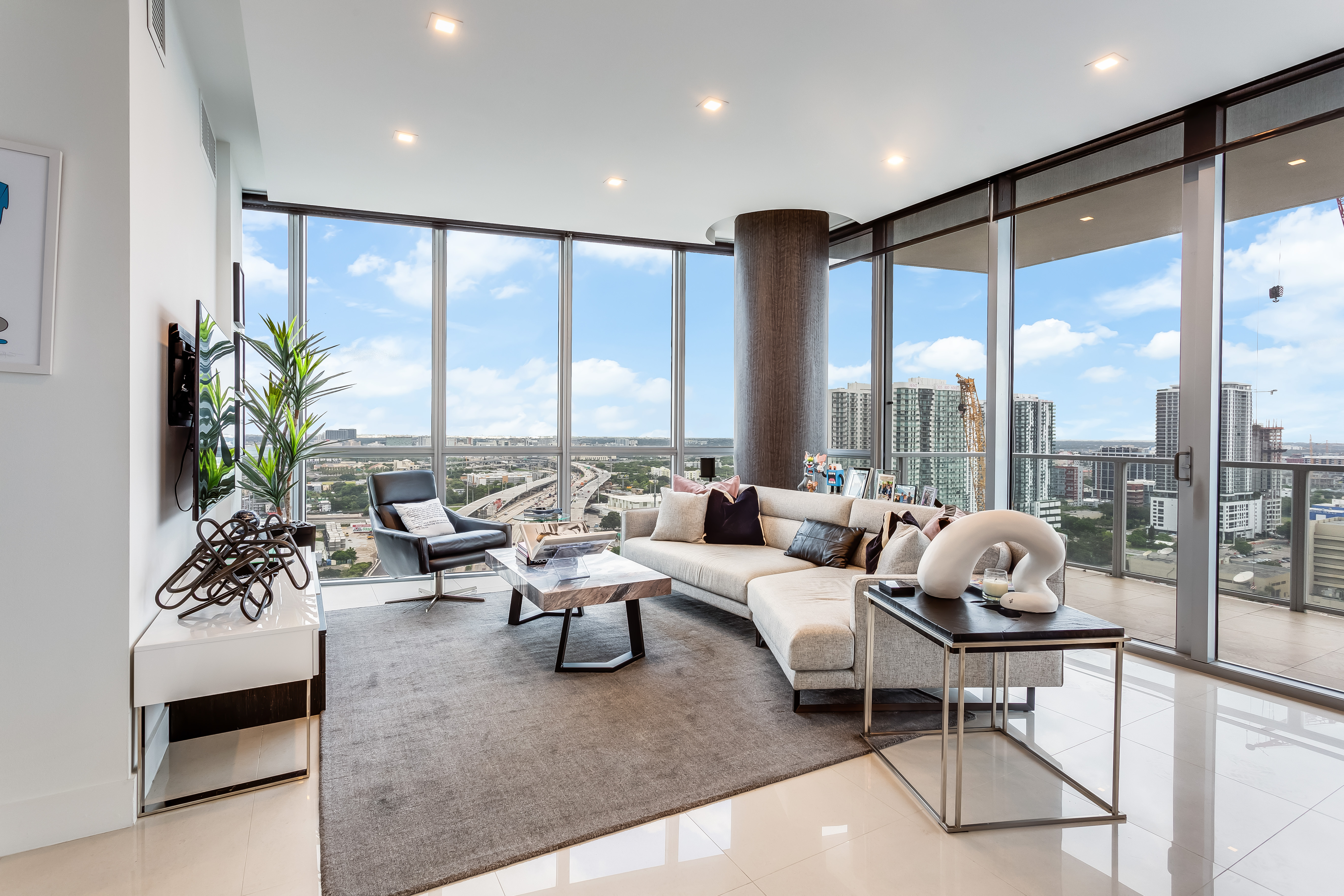 1100 Biscayne Boulevard Miami FL 33132