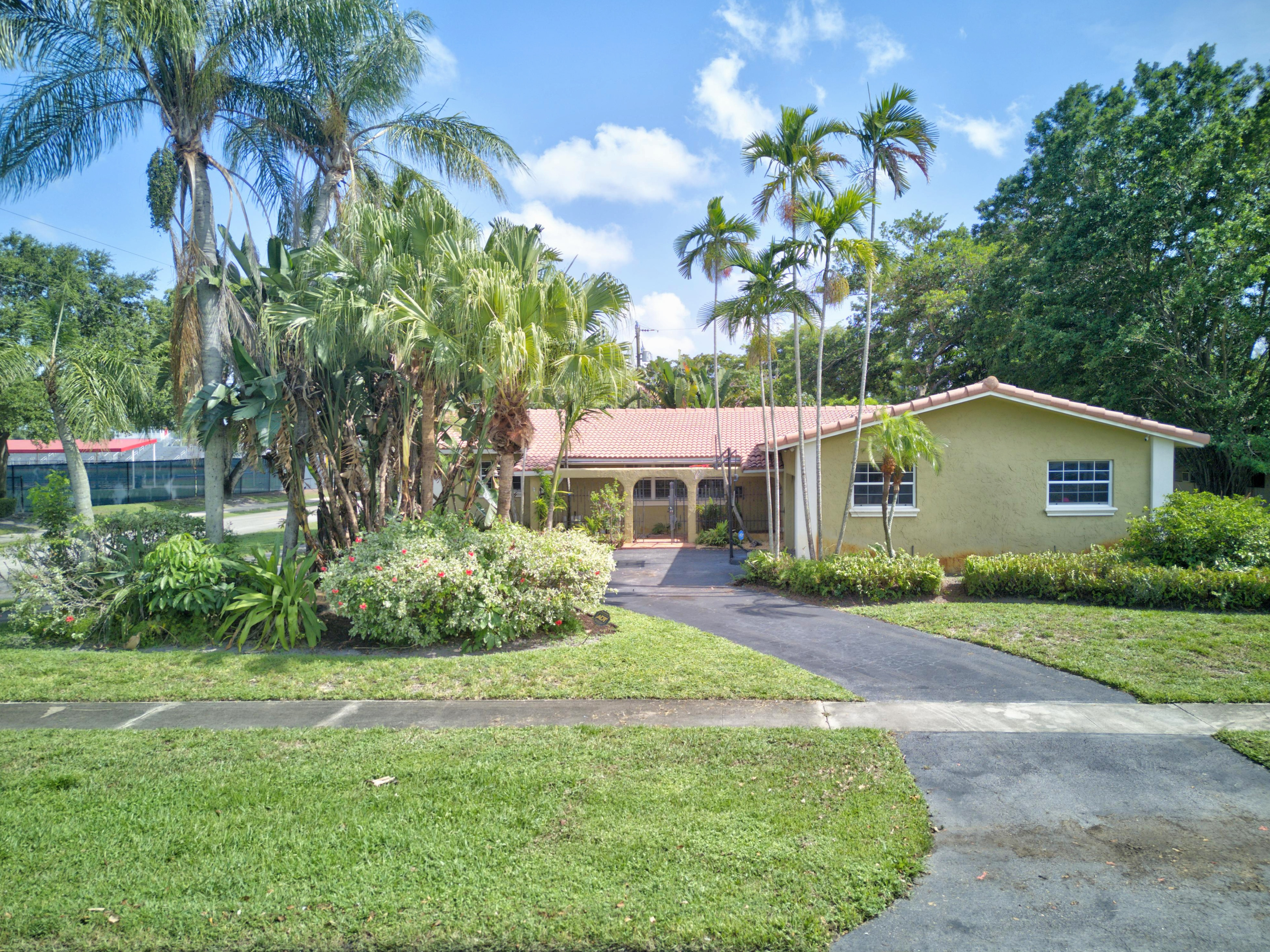 5300 Fillmore Street Hollywood FL 33021