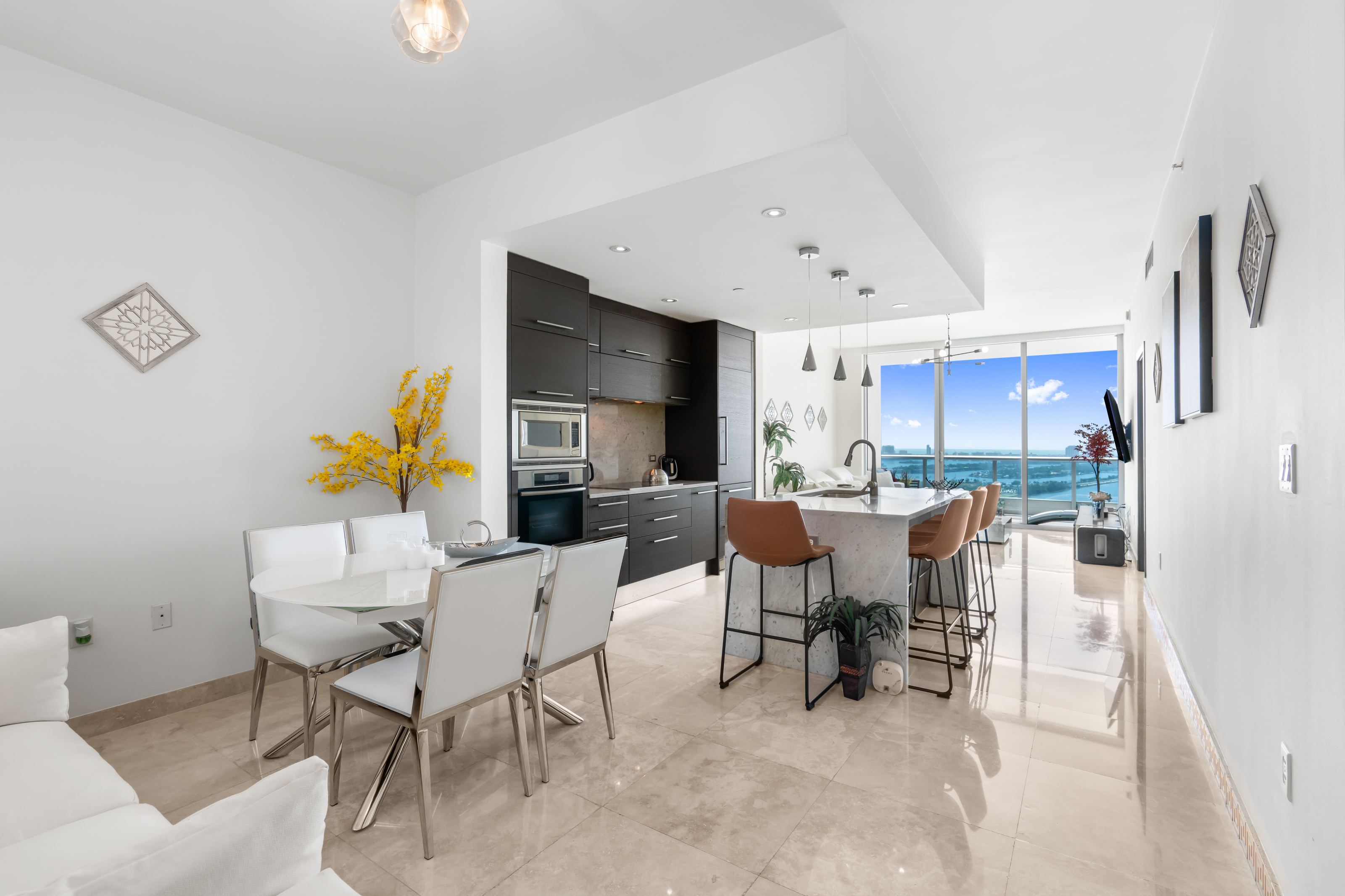 900 Biscayne Boulevard Miami FL 33132