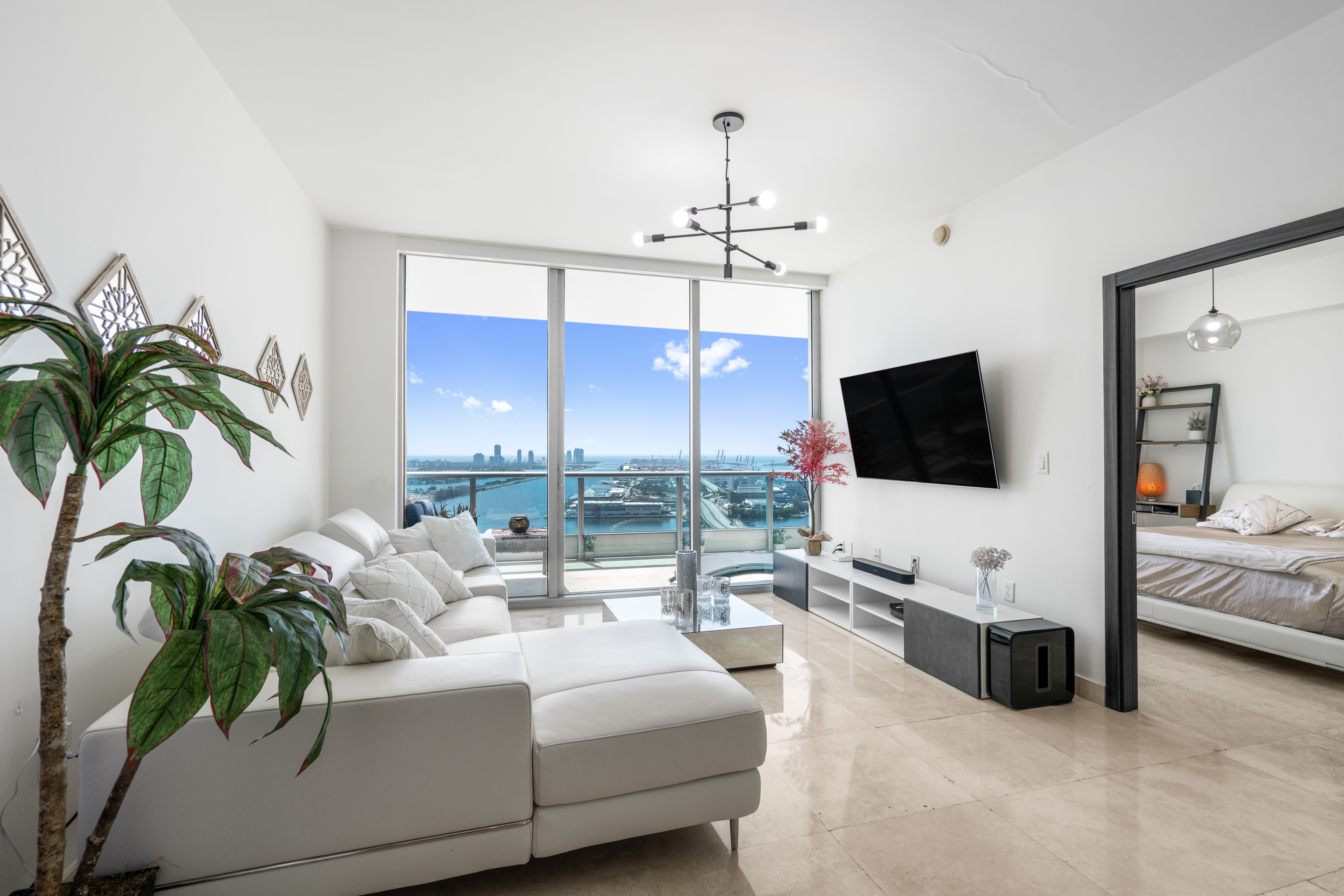 900 Biscayne Boulevard Miami FL 33132