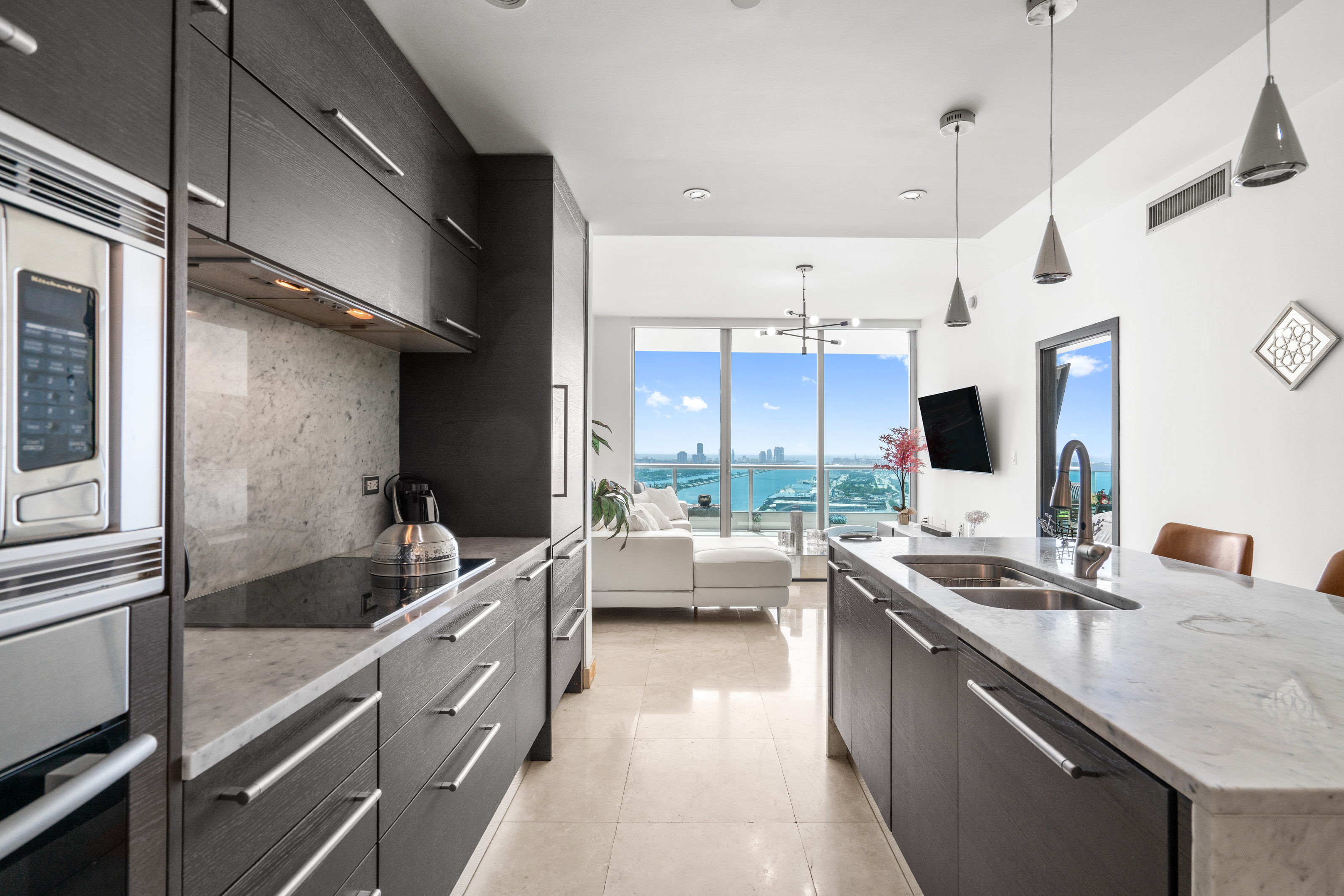 900 Biscayne Boulevard Miami FL 33132