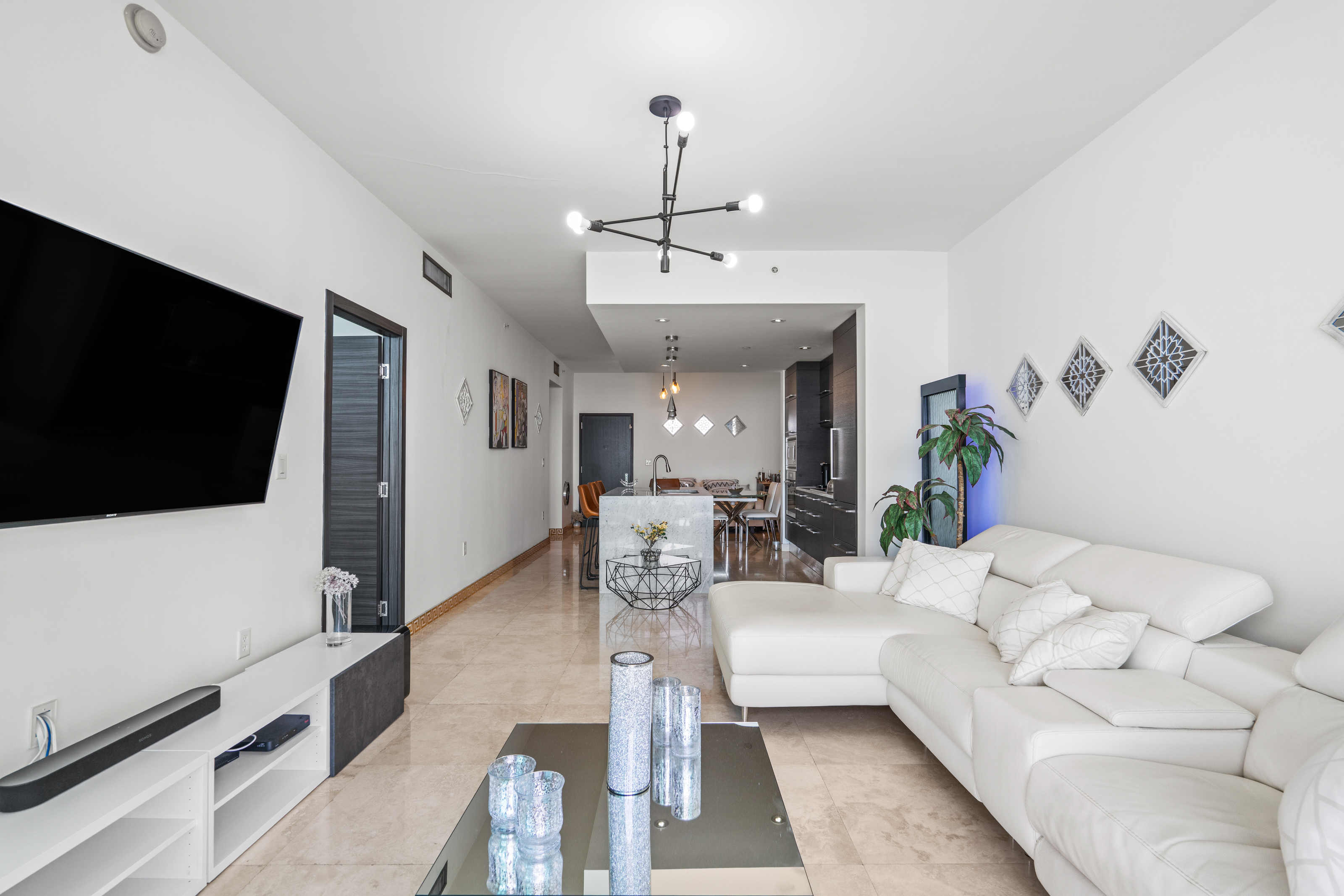 900 Biscayne Boulevard Miami FL 33132