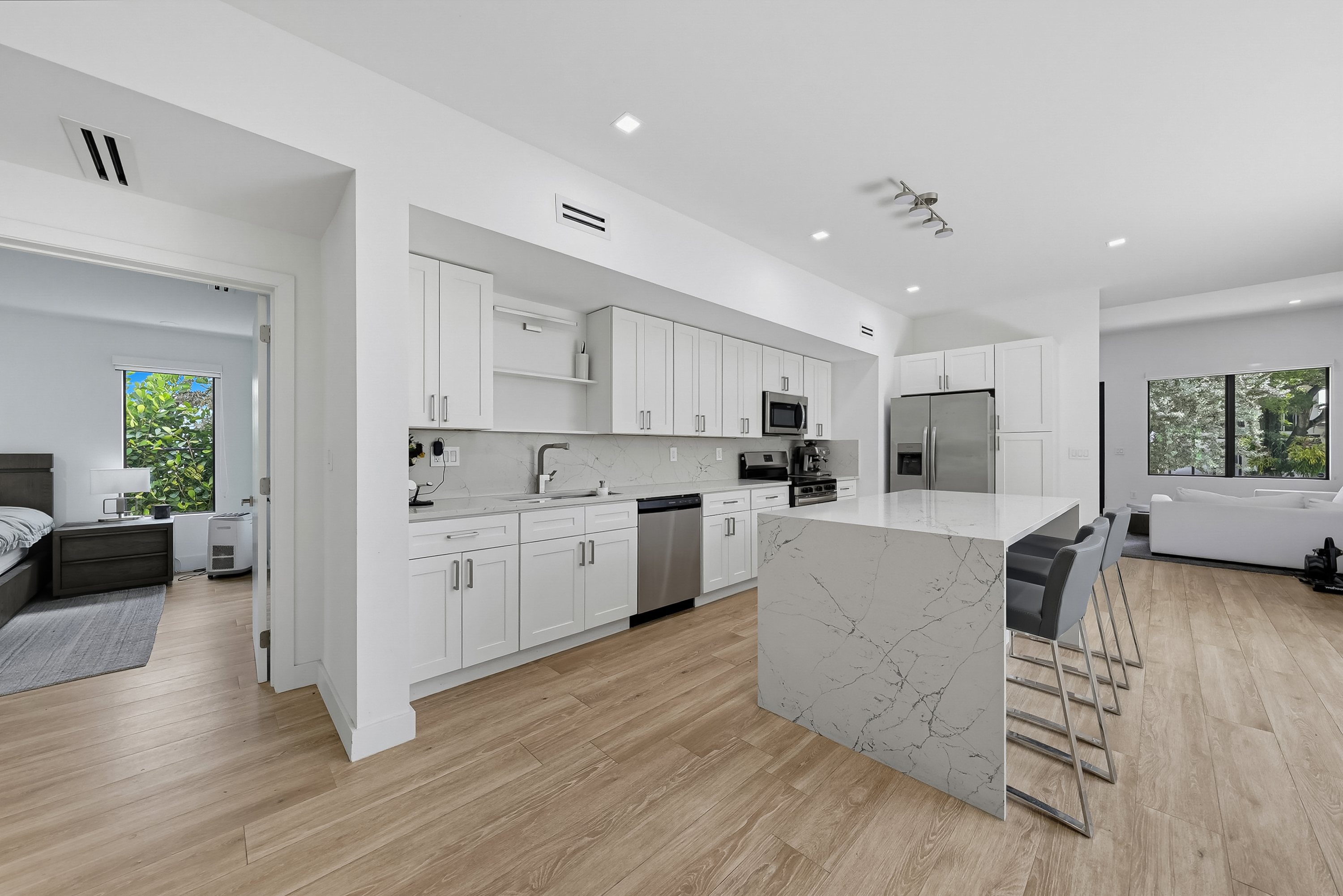 180 SW 38th Court Miami FL 33134