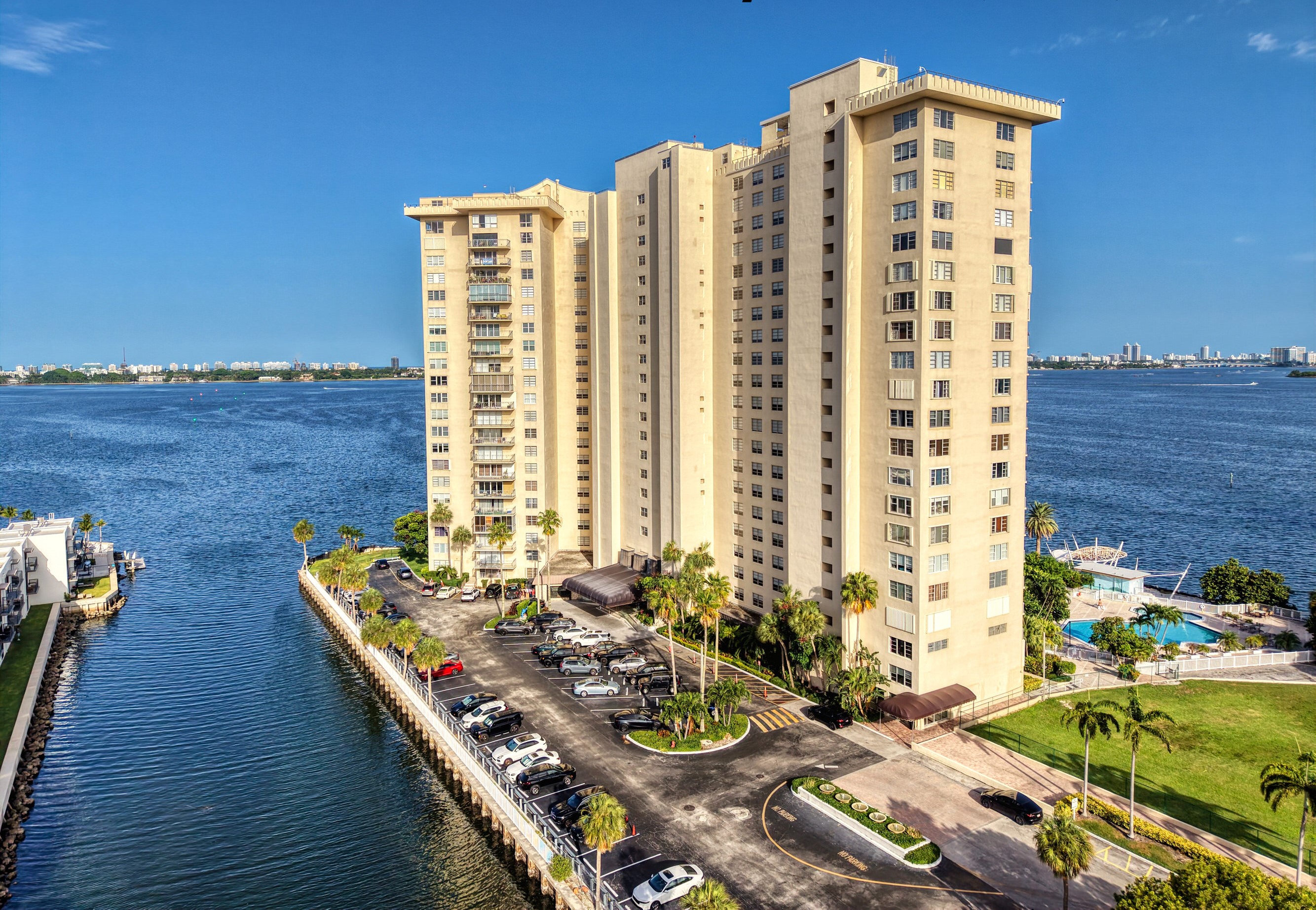 11111 Biscayne Boulevard Miami FL 33181