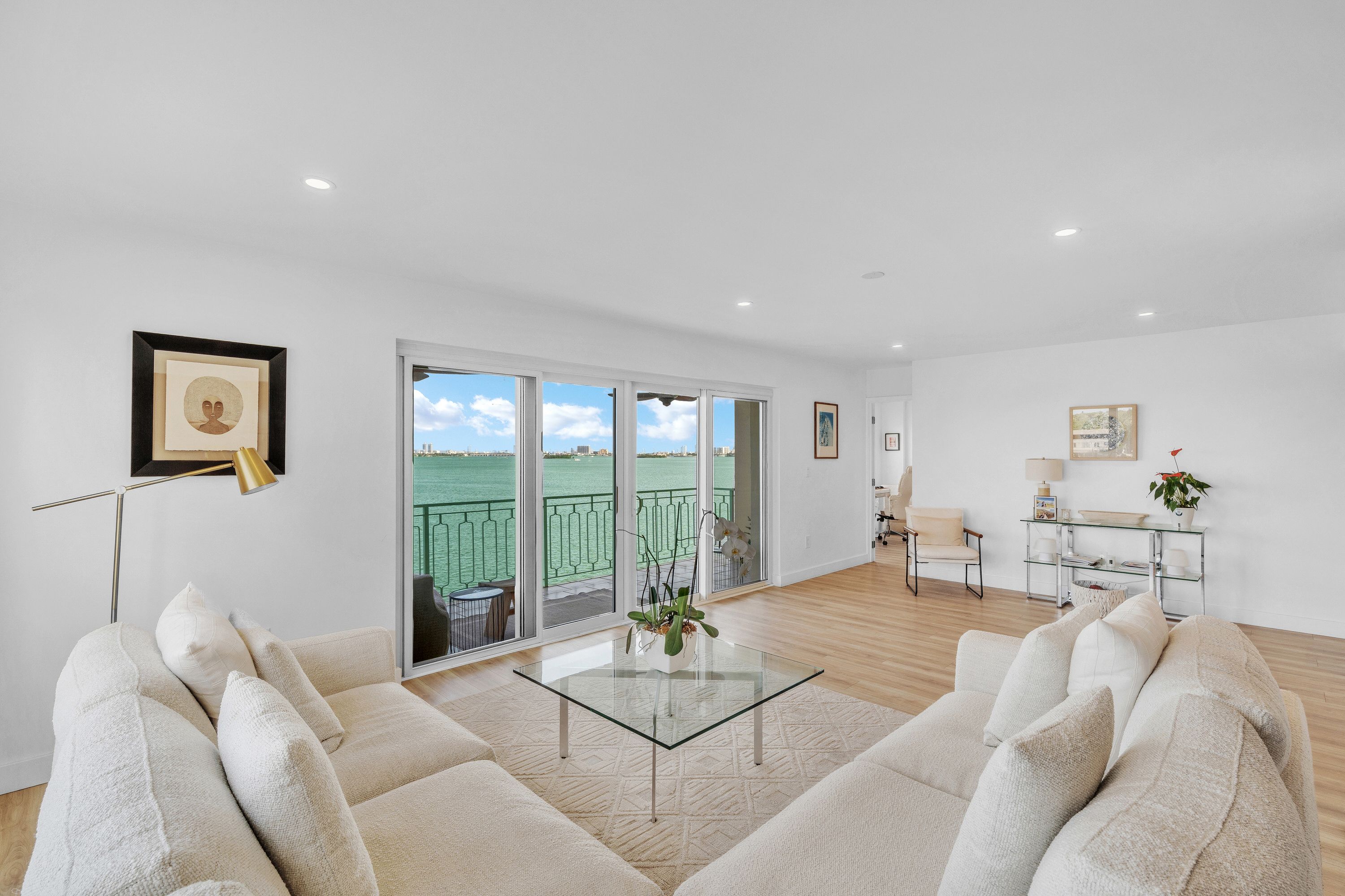 11111 Biscayne Boulevard Miami FL 33181