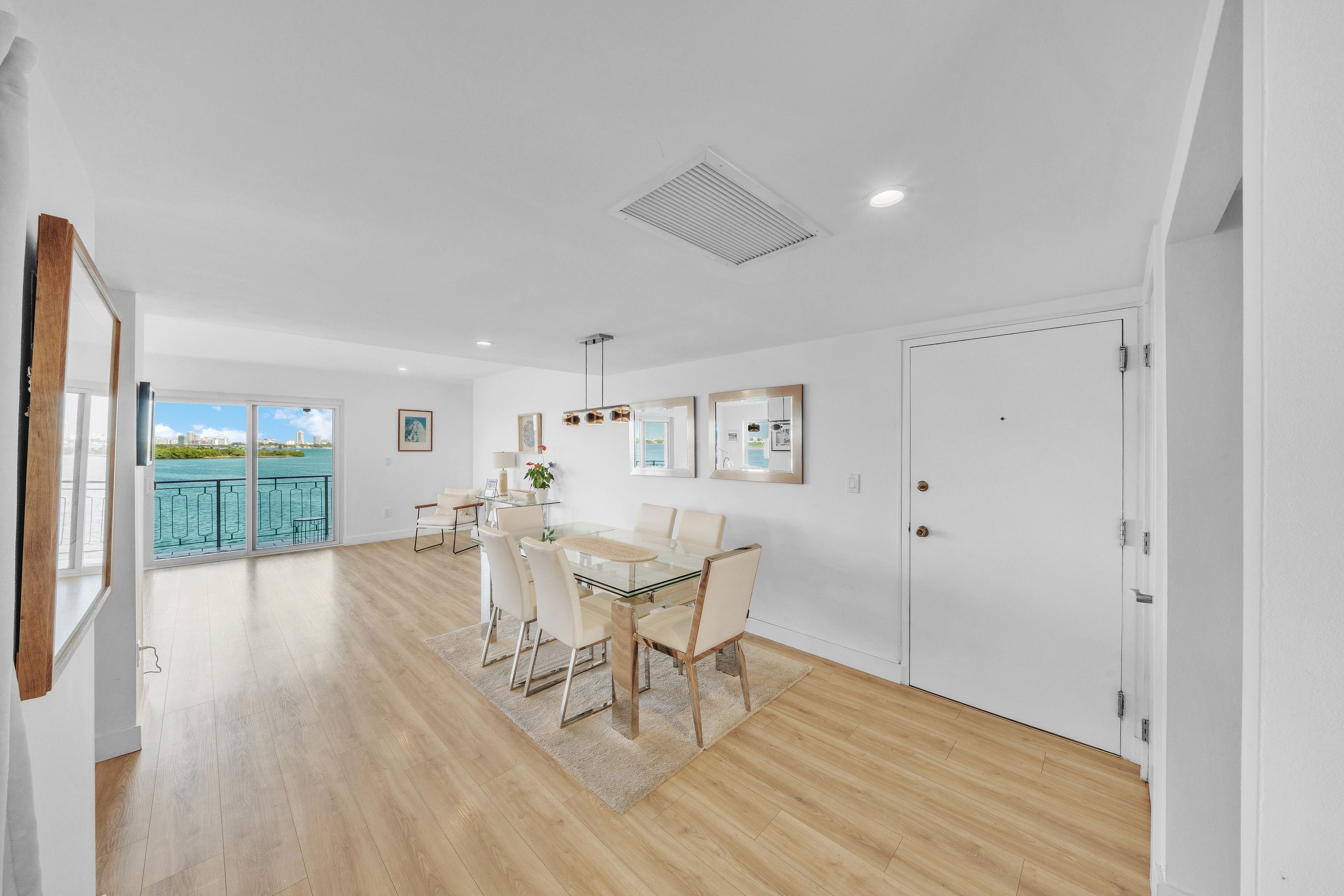 11111 Biscayne Boulevard Miami FL 33181