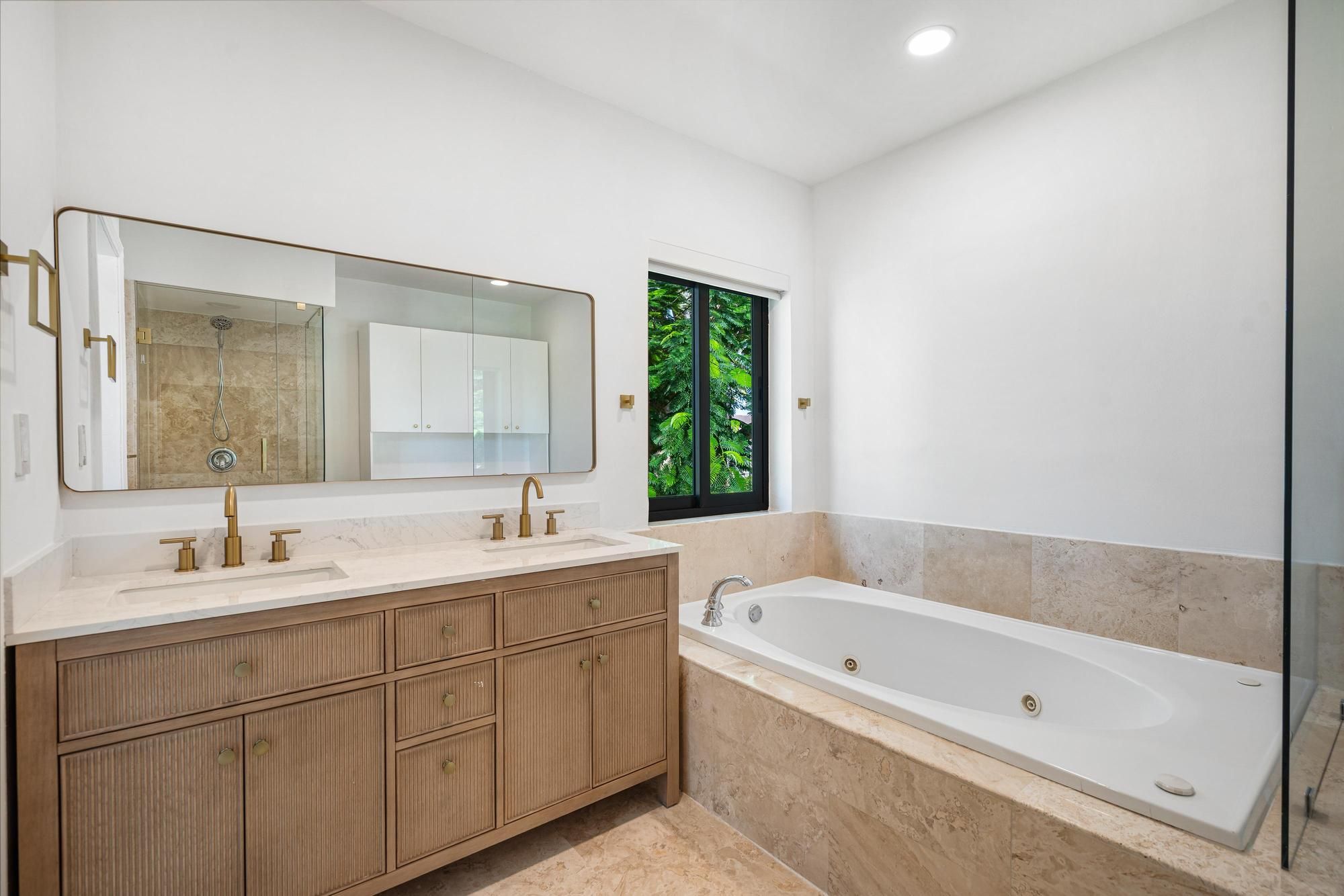 7810 Beachview Drive North Bay Village FL 33141