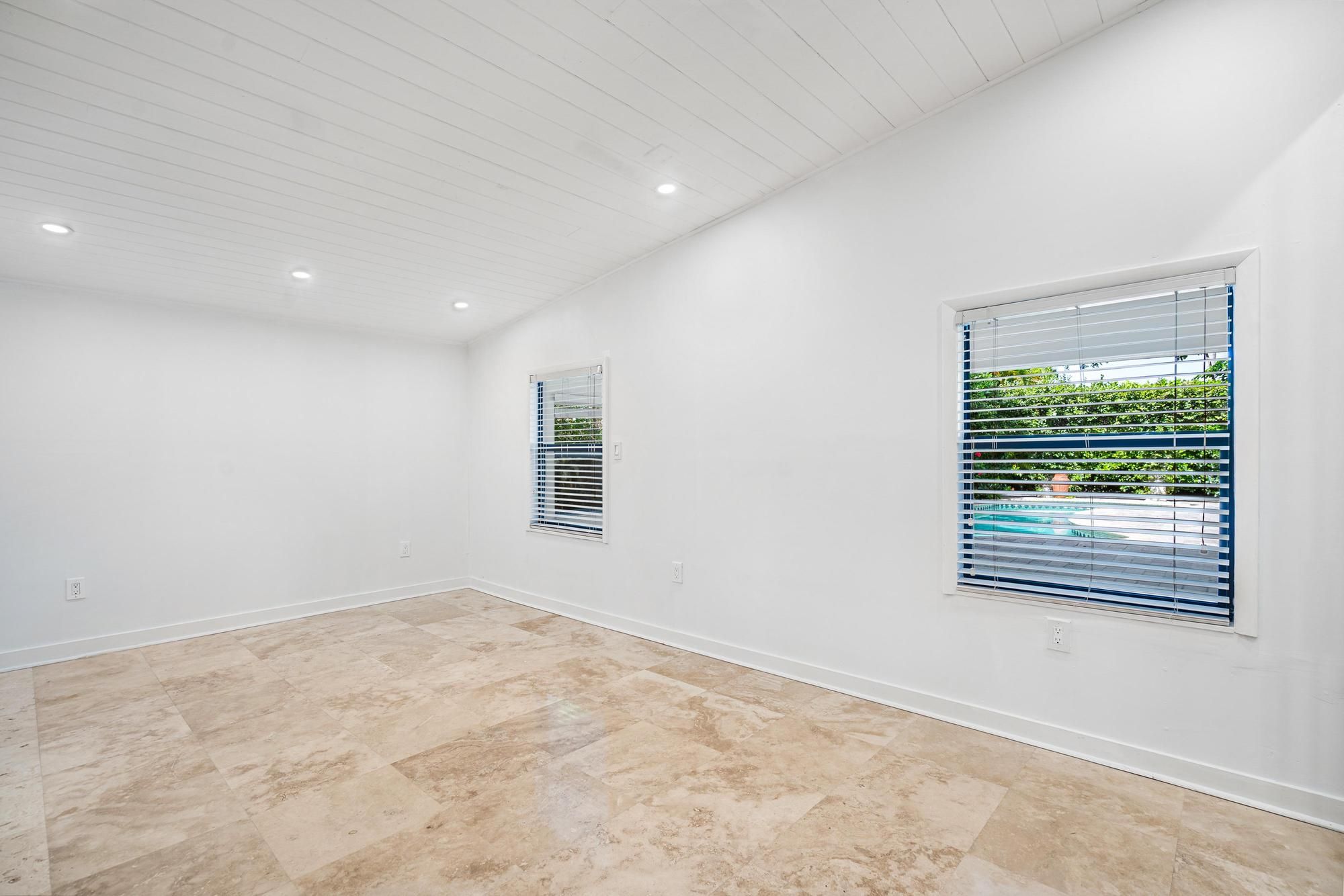 7810 Beachview Drive North Bay Village FL 33141