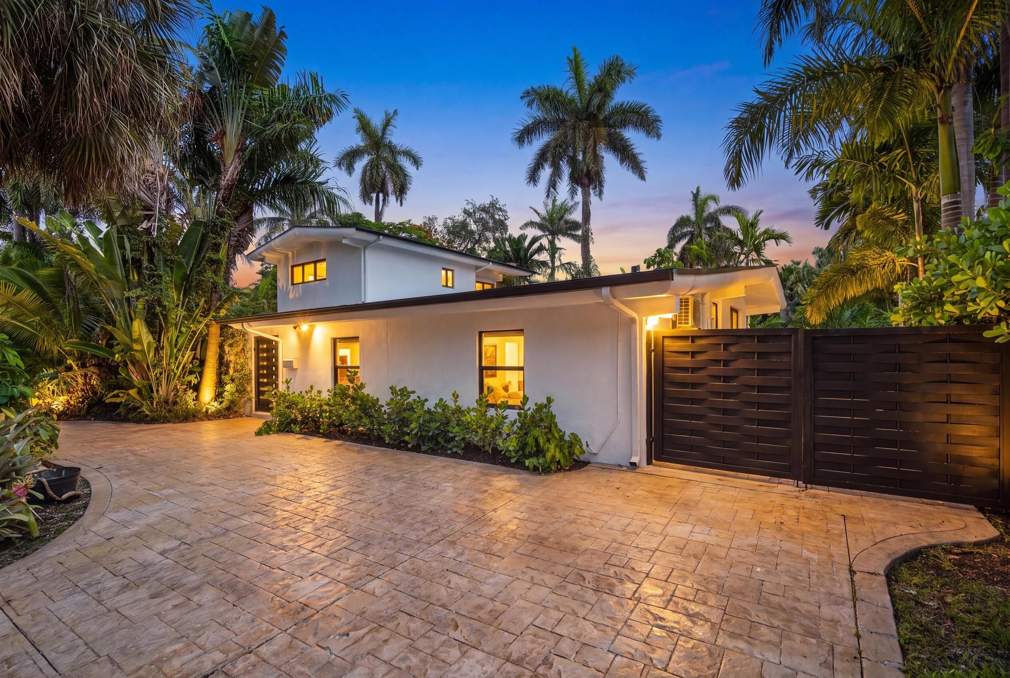 7810 Beachview Drive North Bay Village FL 33141