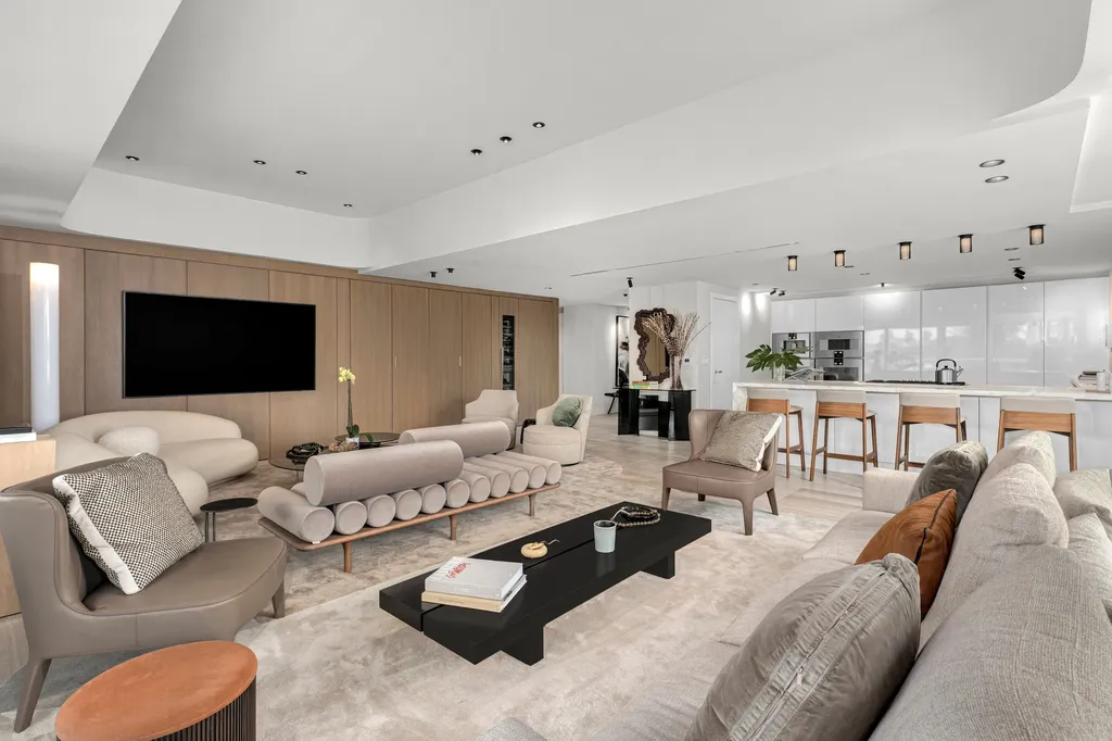 4701 Meridian Avenue Miami Beach FL 33140