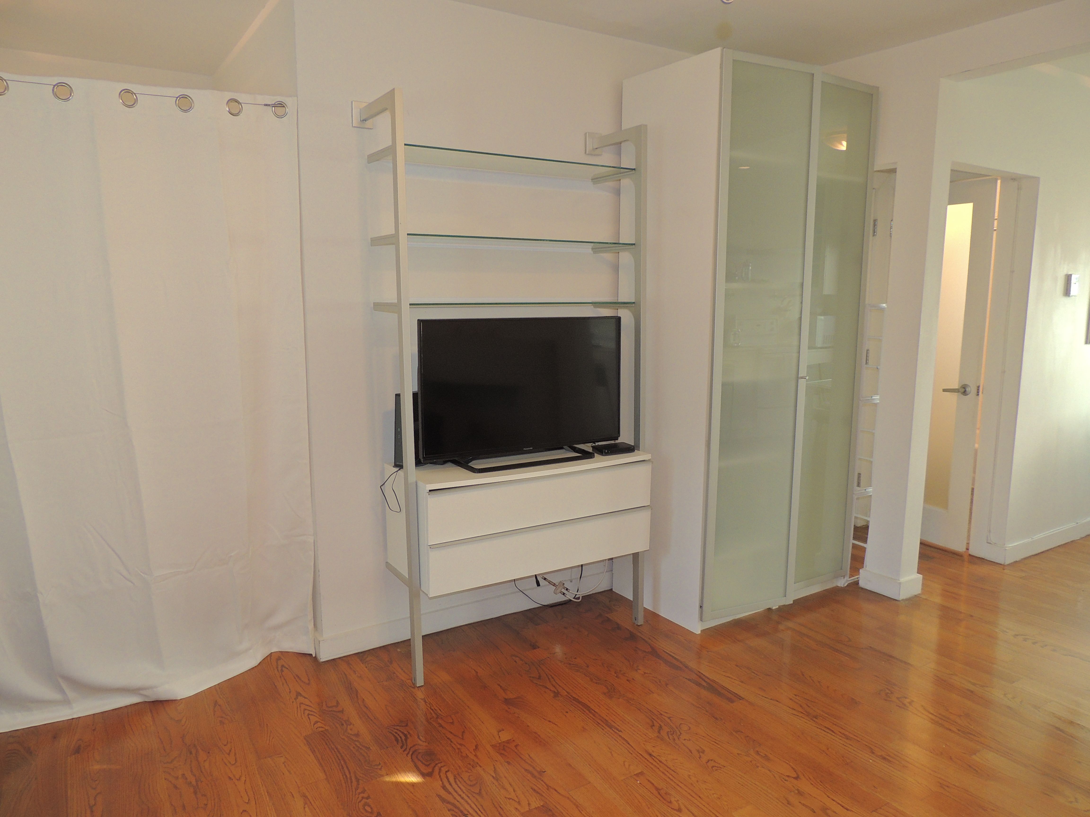 1215 Meridian Avenue Miami Beach FL 33139