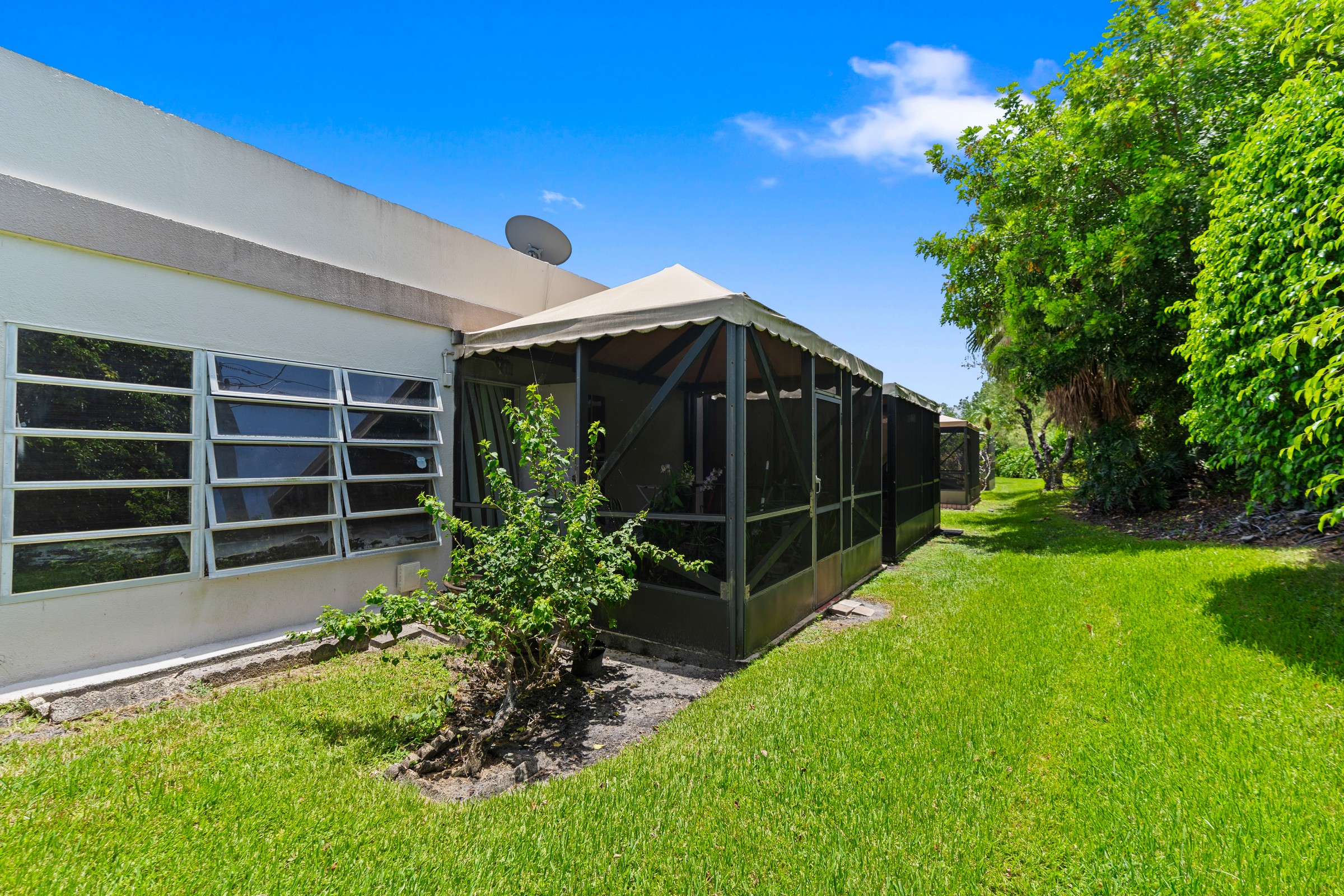 9305 Flynn Circle Boca Raton FL 33496