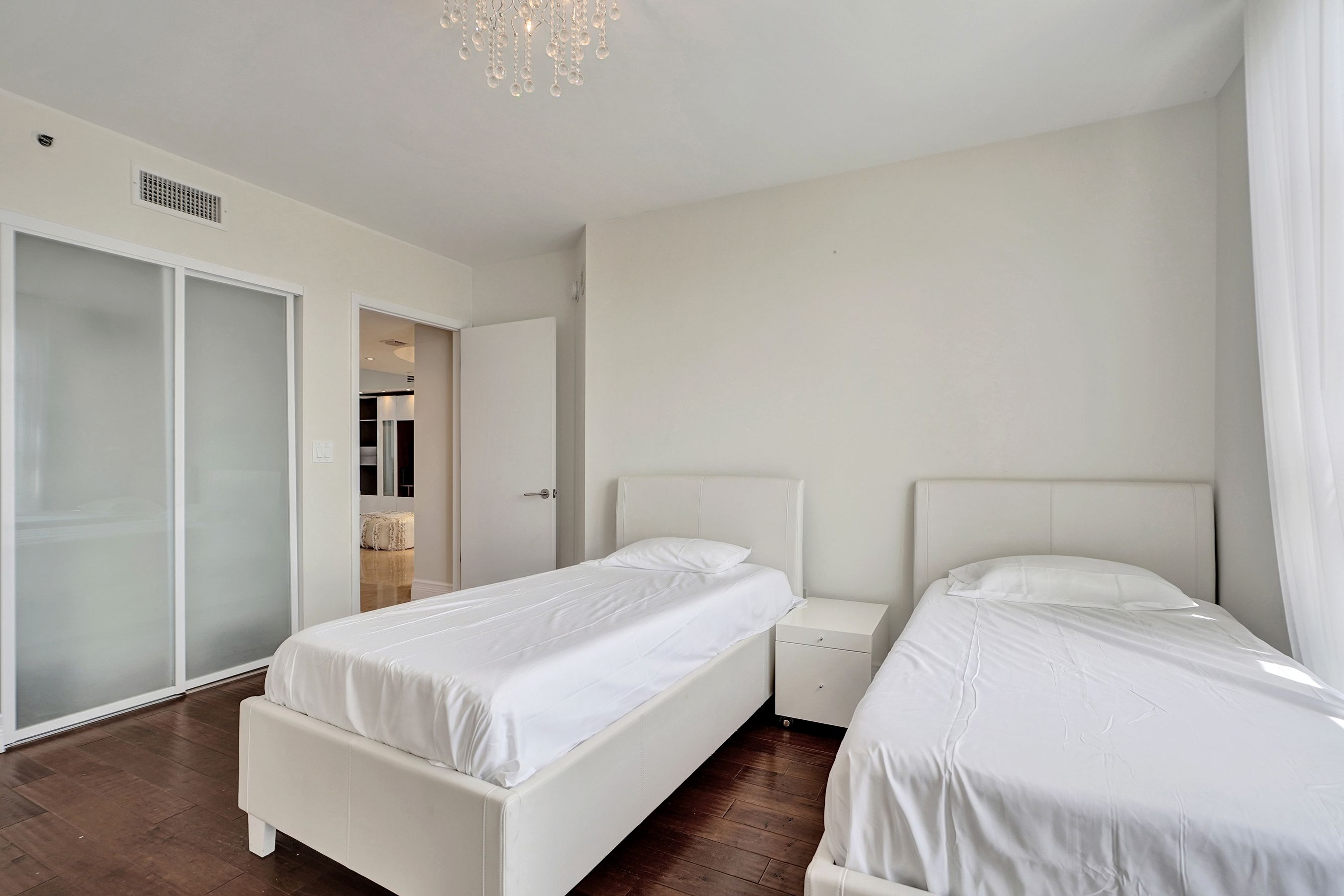 19111 Collins Avenue Sunny Isles Beach FL 33160