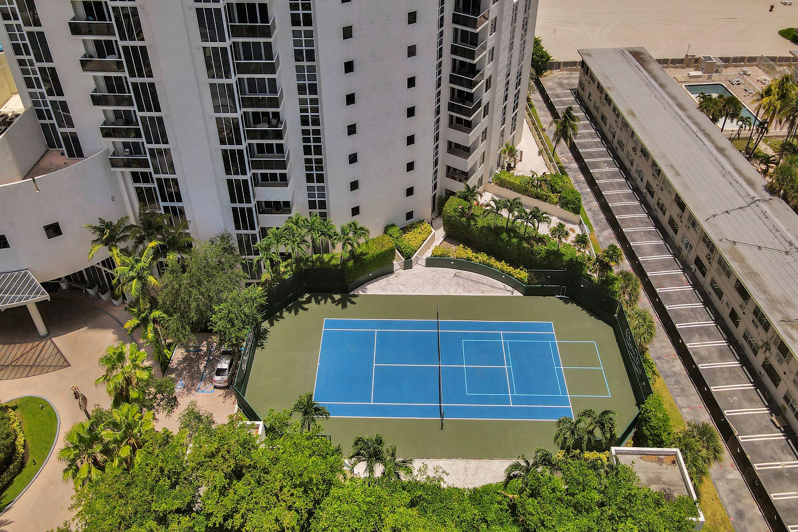 19111 Collins Avenue Sunny Isles Beach FL 33160