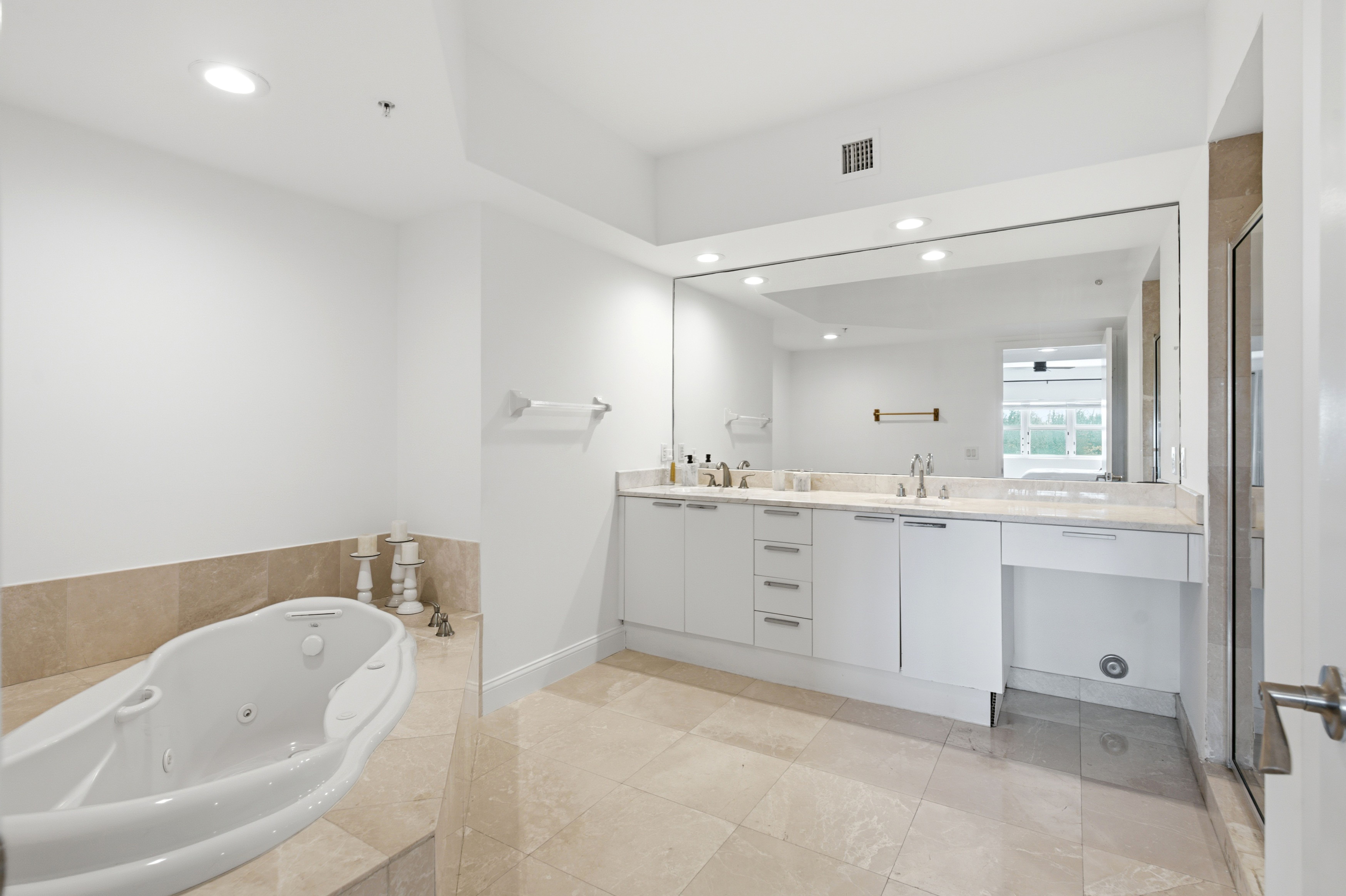 14951 Royal Oaks Lane North Miami FL 33181