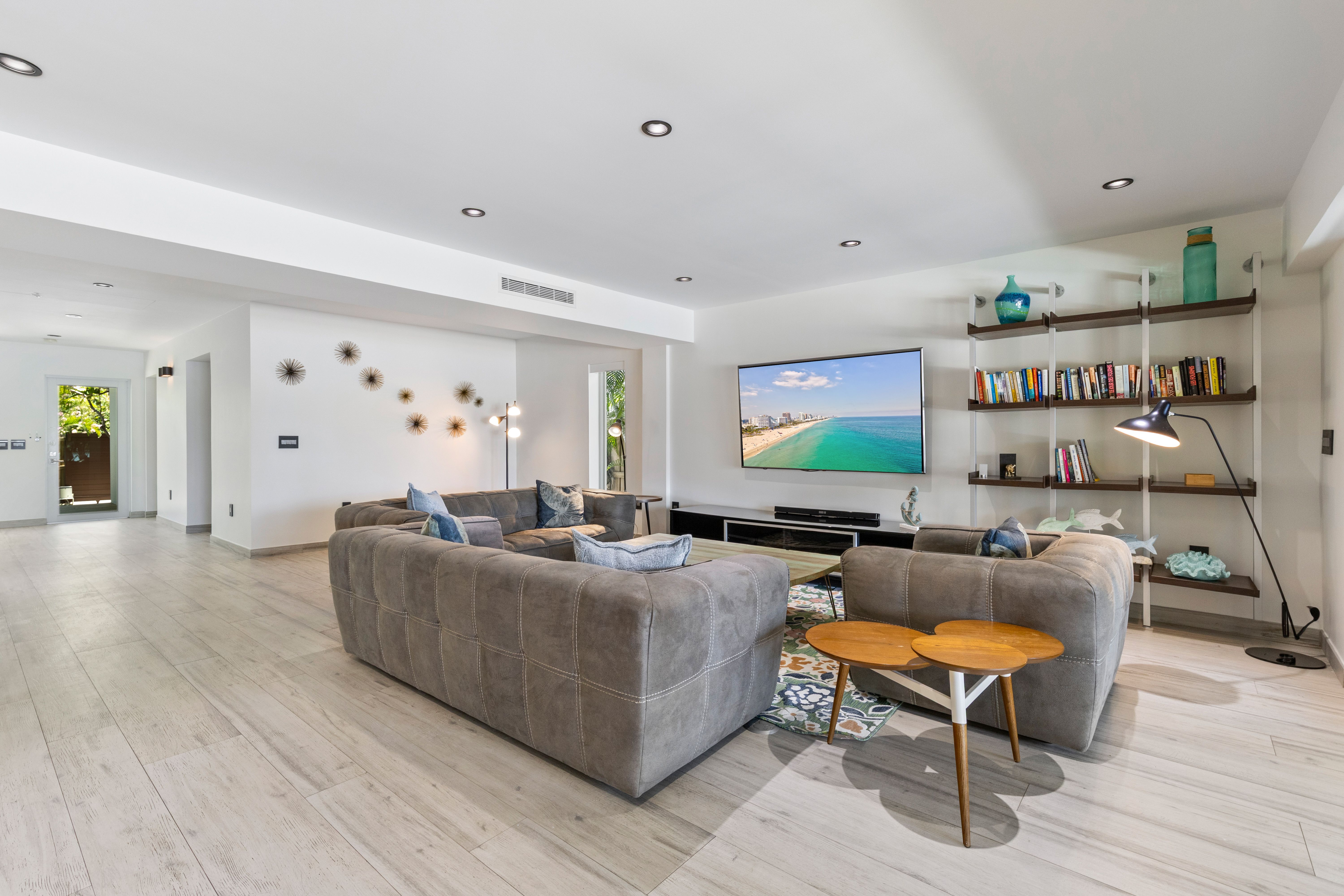 741 86th Street Miami Beach FL 33141