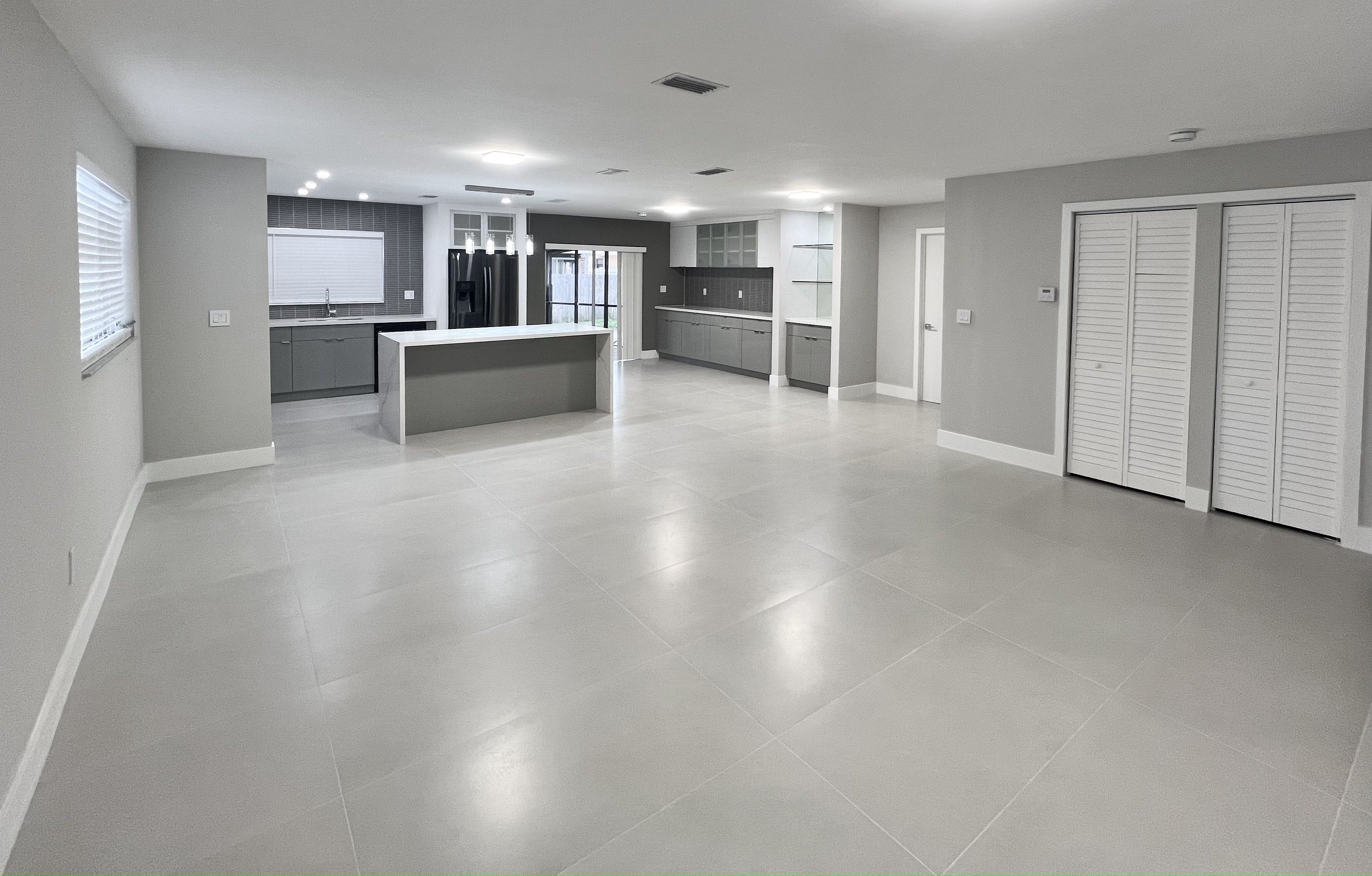 240 SE 7th Street Dania Beach FL 33004
