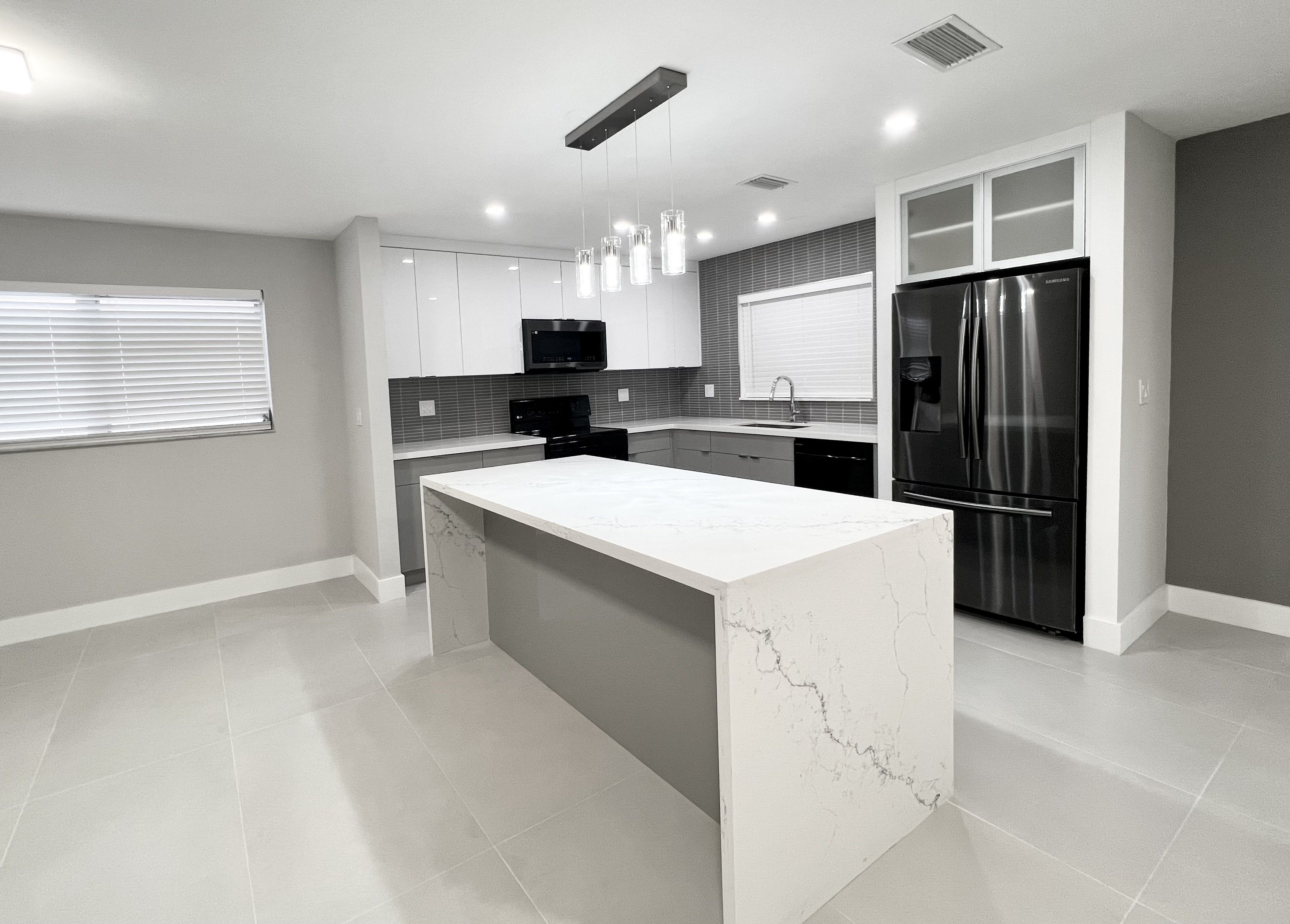 240 SE 7th Street Dania Beach FL 33004