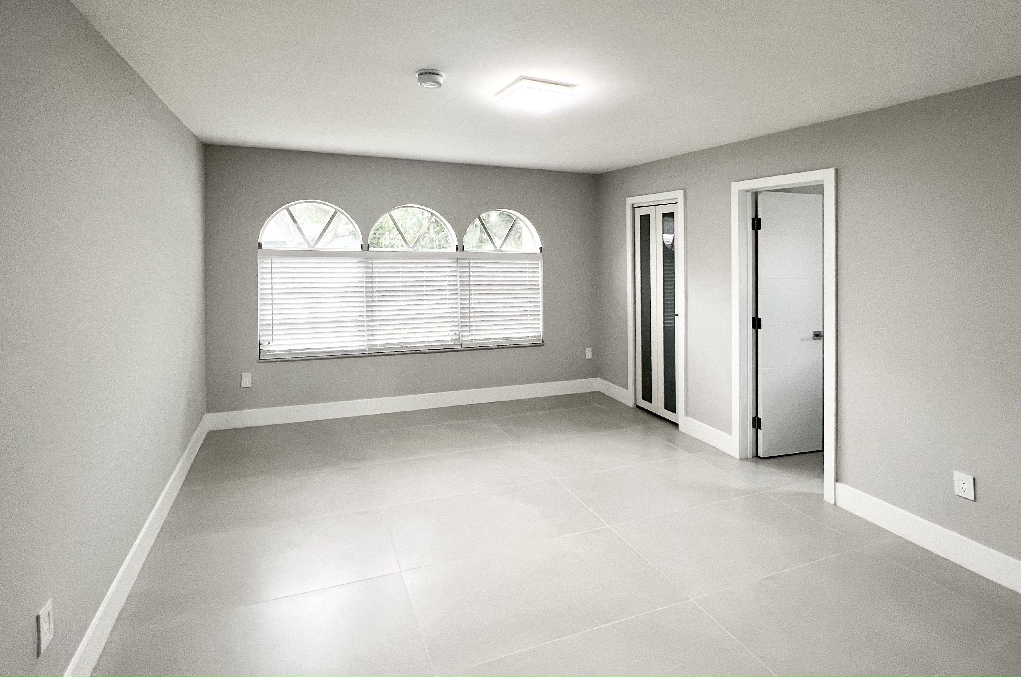 240 SE 7th Street Dania Beach FL 33004