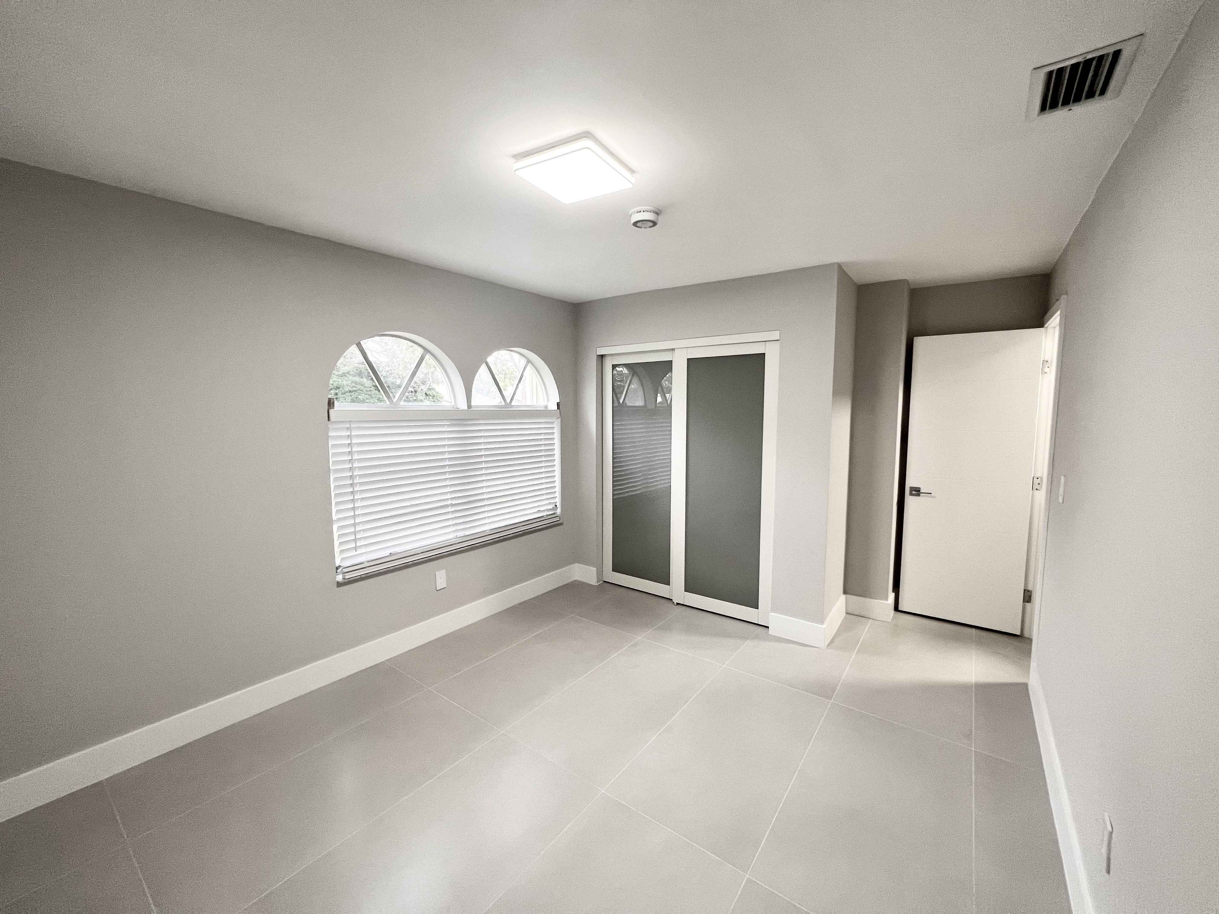 240 SE 7th Street Dania Beach FL 33004