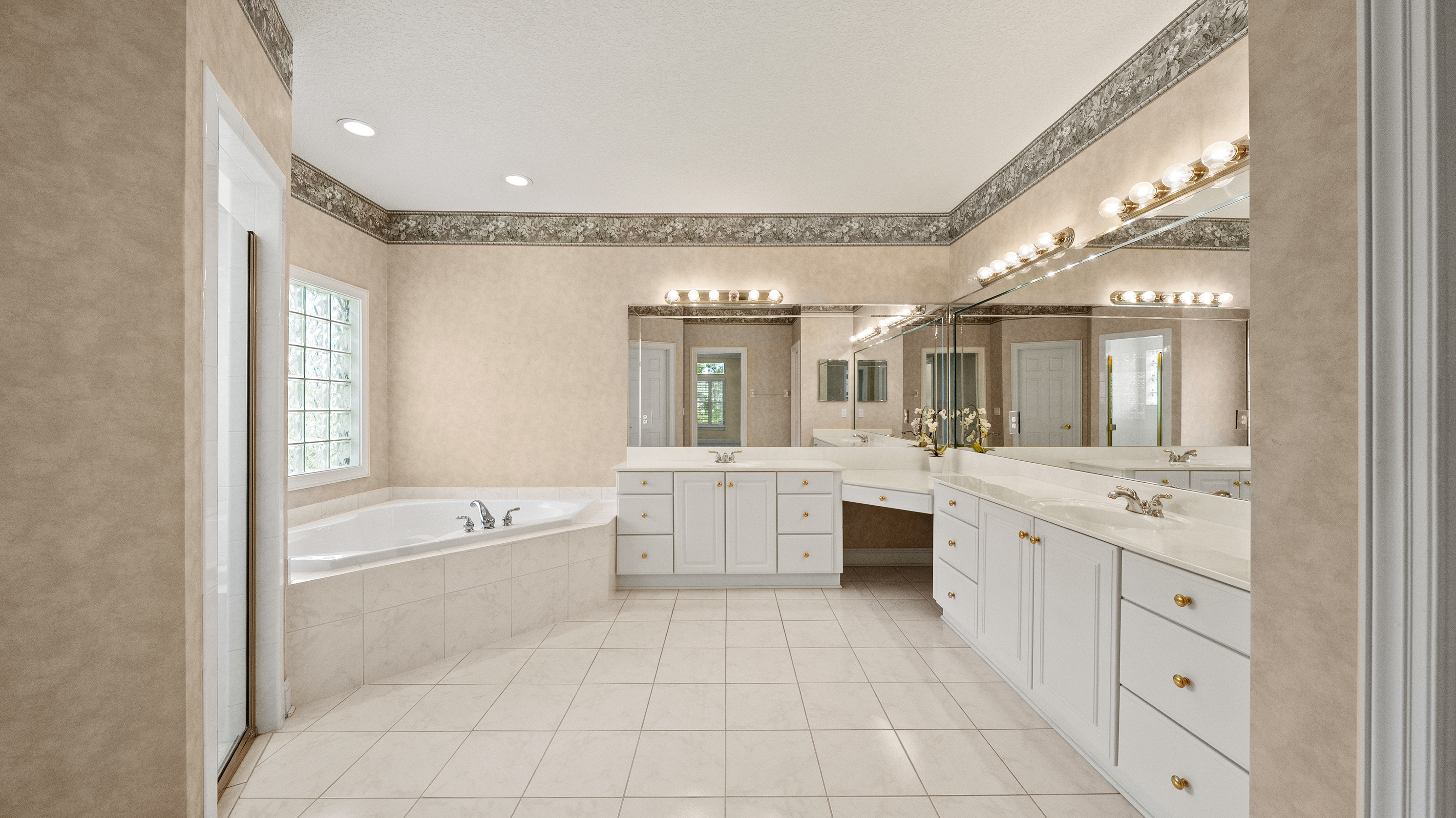 1556 Harrington Park Drive Jacksonville FL 32225
