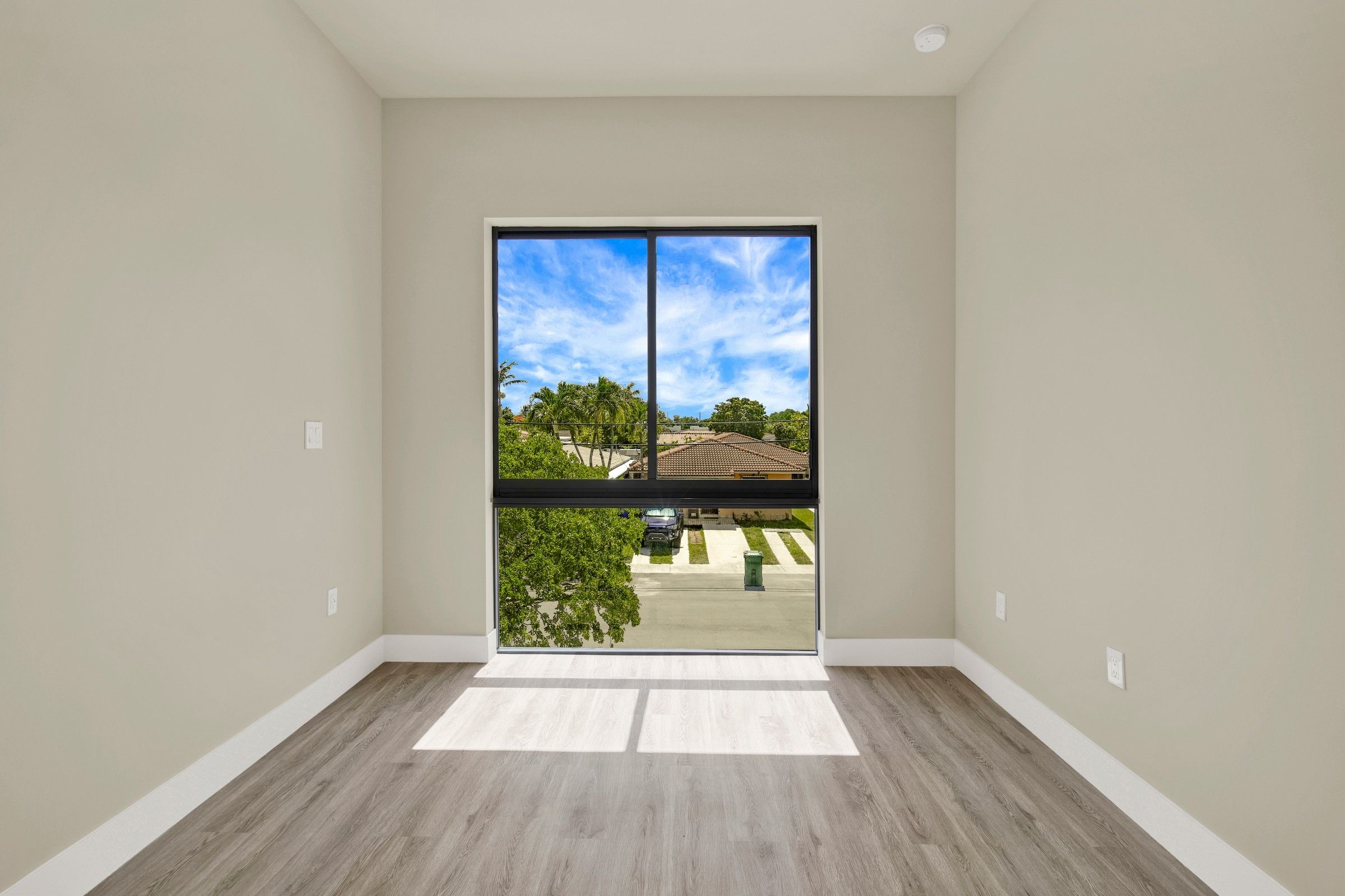 2889 SW 35th Avenue Miami FL 33133