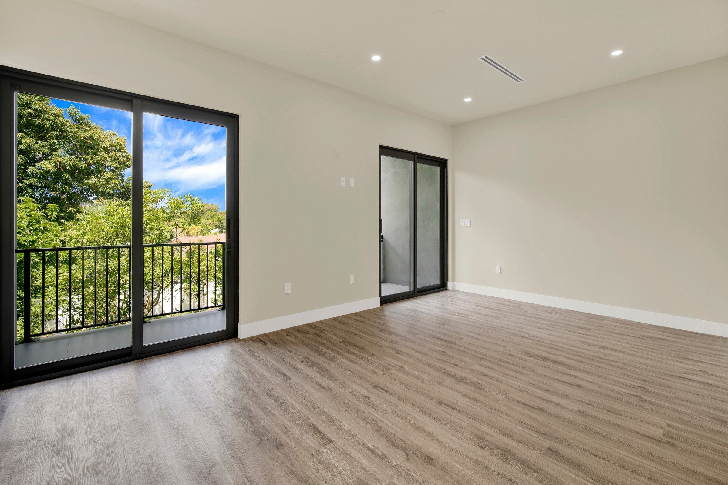 2889 SW 35th Avenue Miami FL 33133
