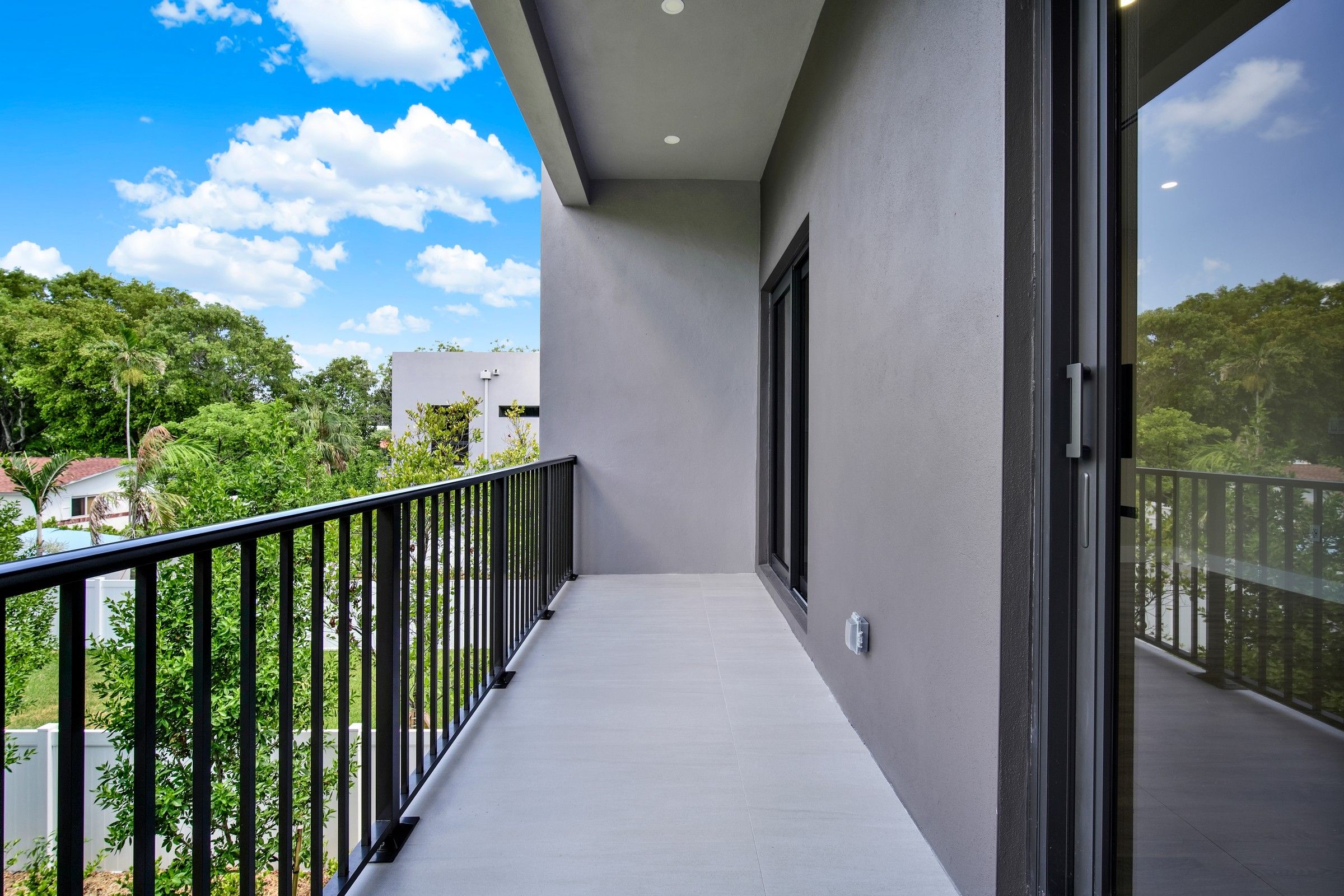 2889 SW 35th Avenue Miami FL 33133