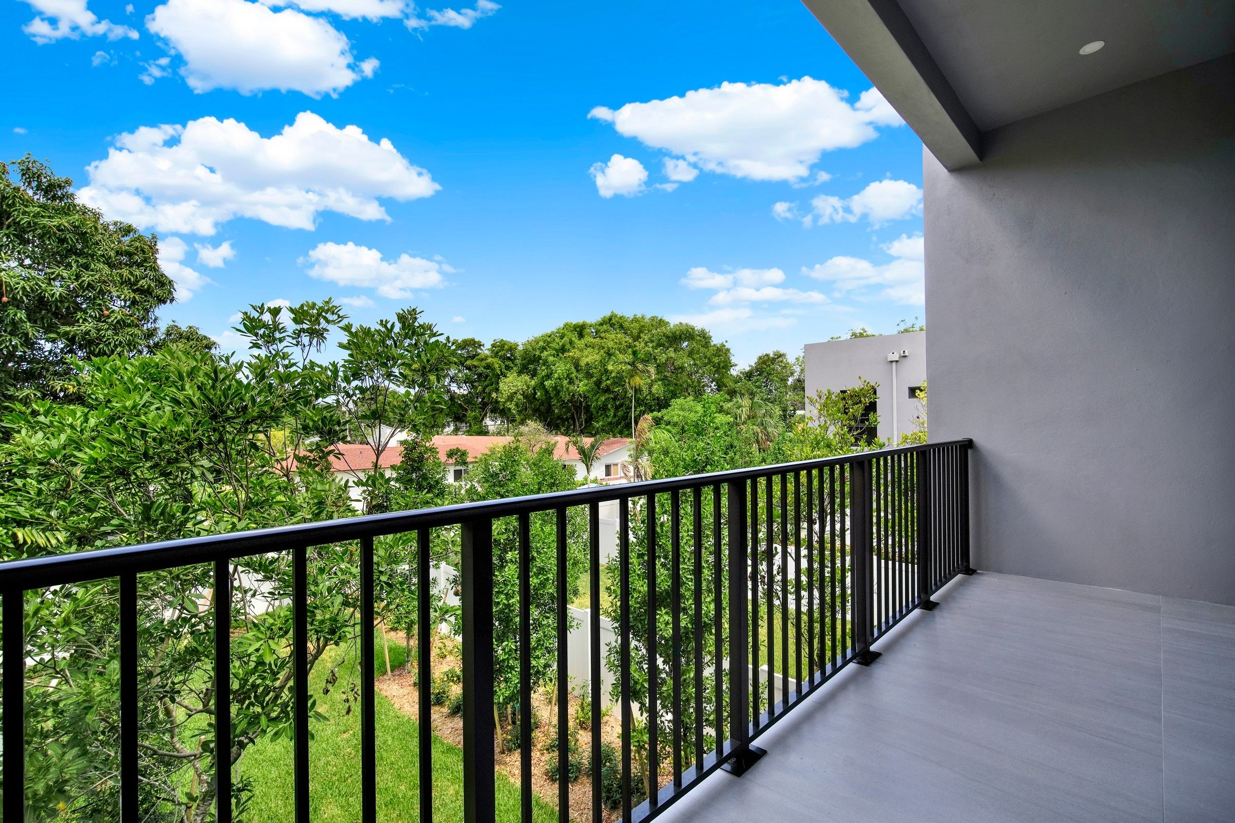 2889 SW 35th Avenue Miami FL 33133