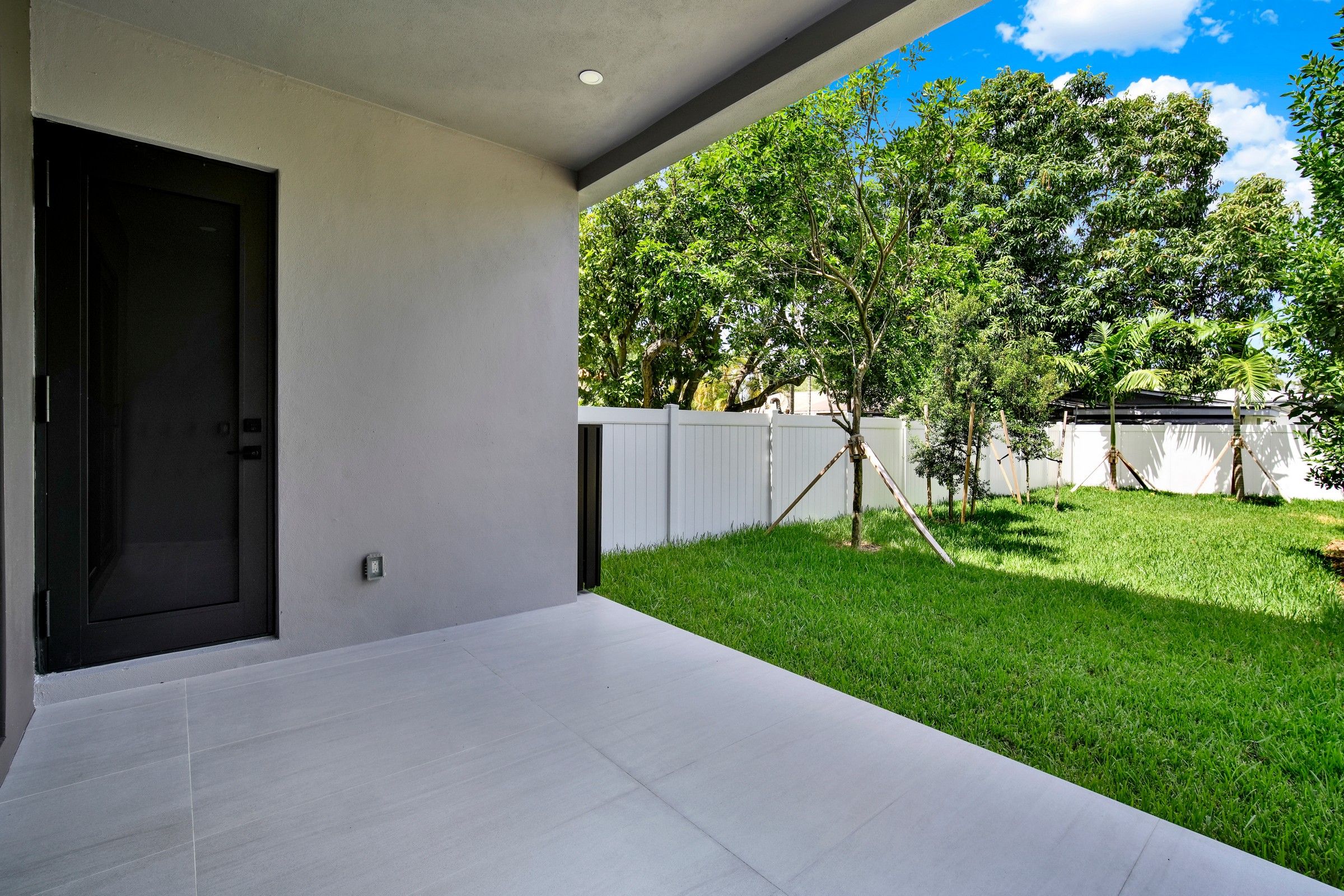 2889 SW 35th Avenue Miami FL 33133
