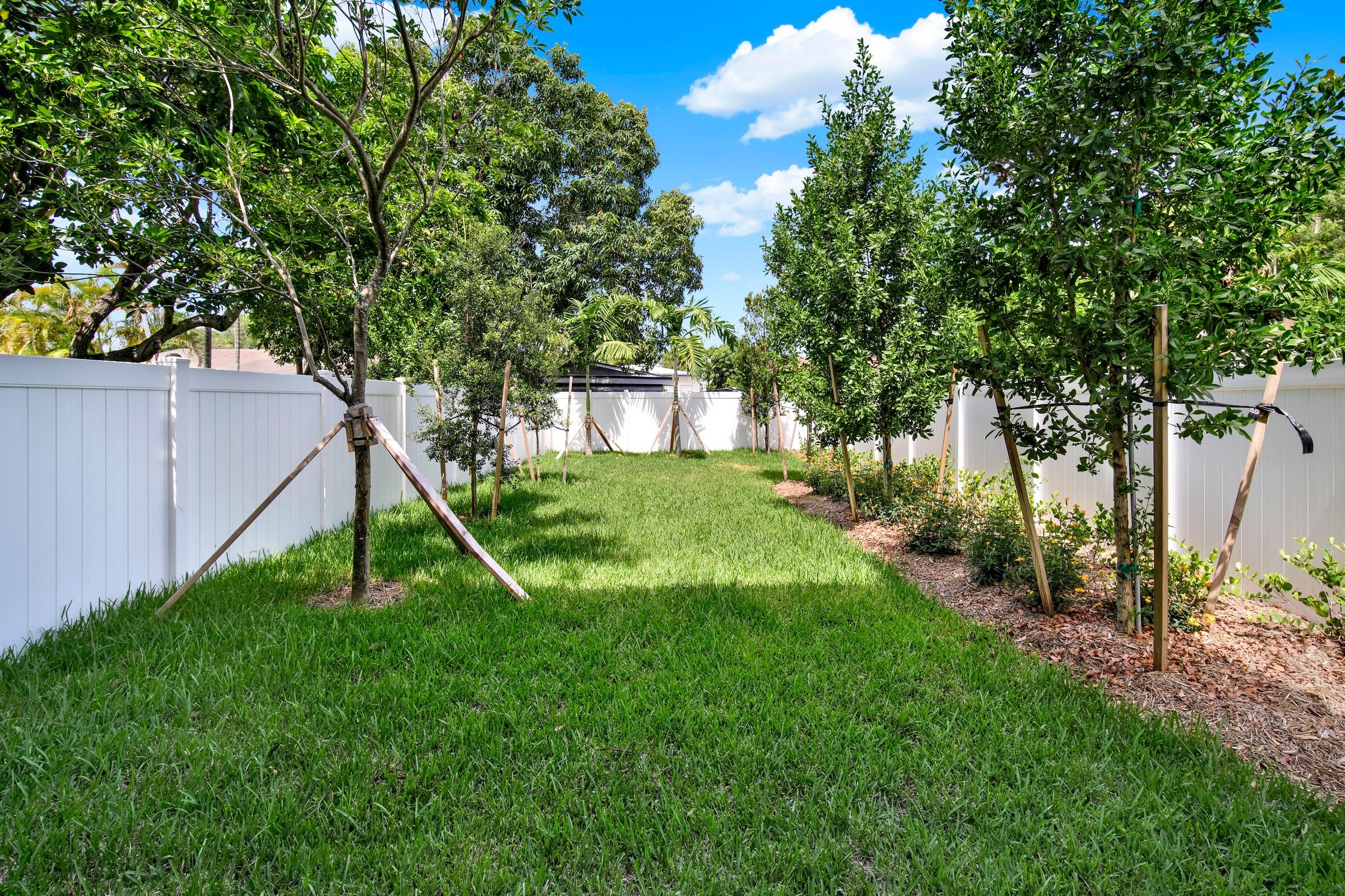 2889 SW 35th Avenue Miami FL 33133