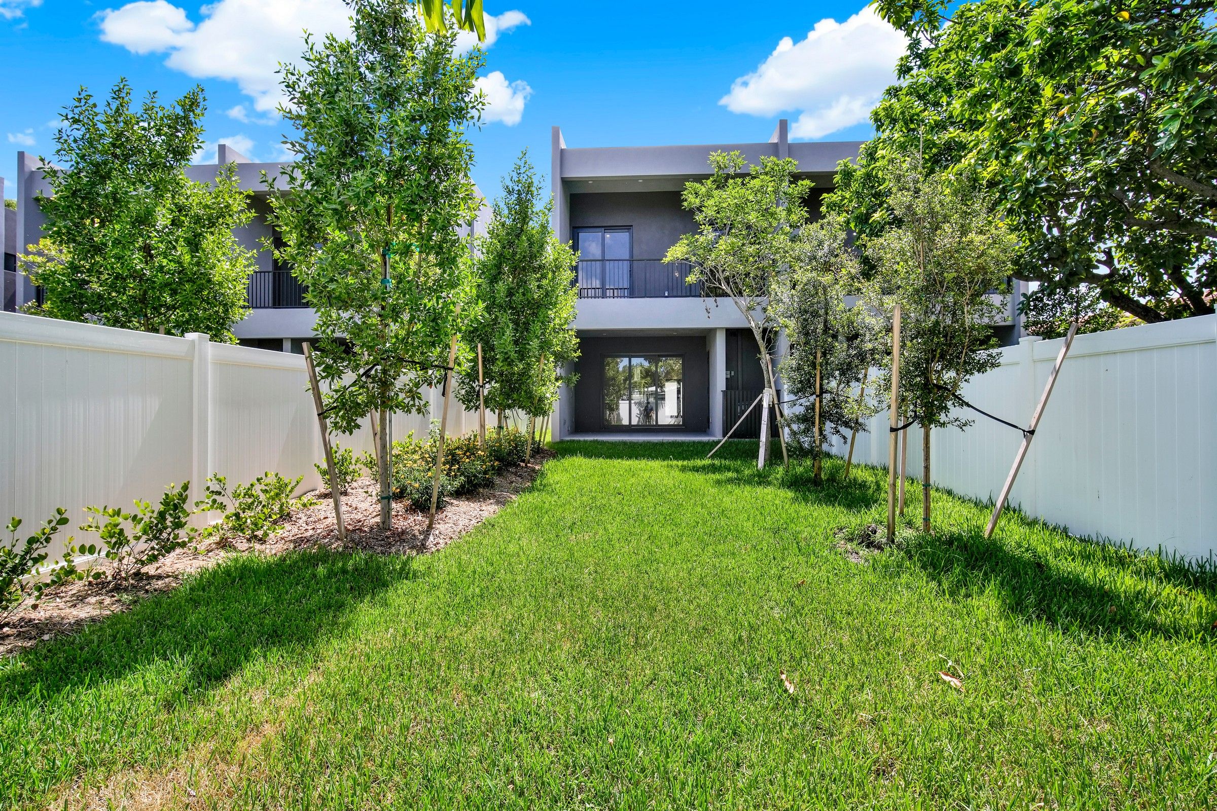 2889 SW 35th Avenue Miami FL 33133