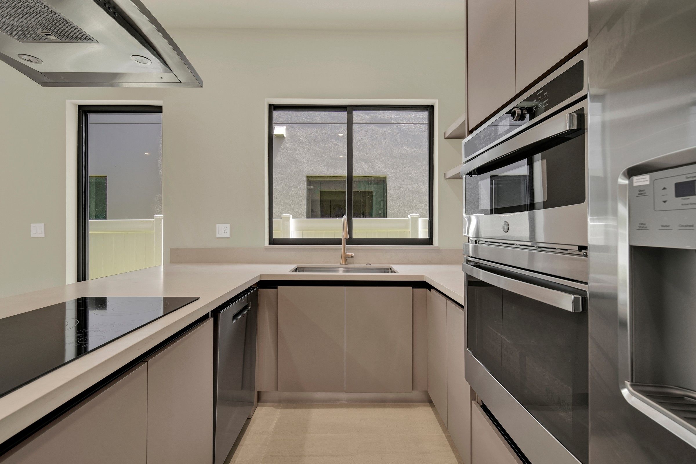 2889 SW 35th Avenue Miami FL 33133