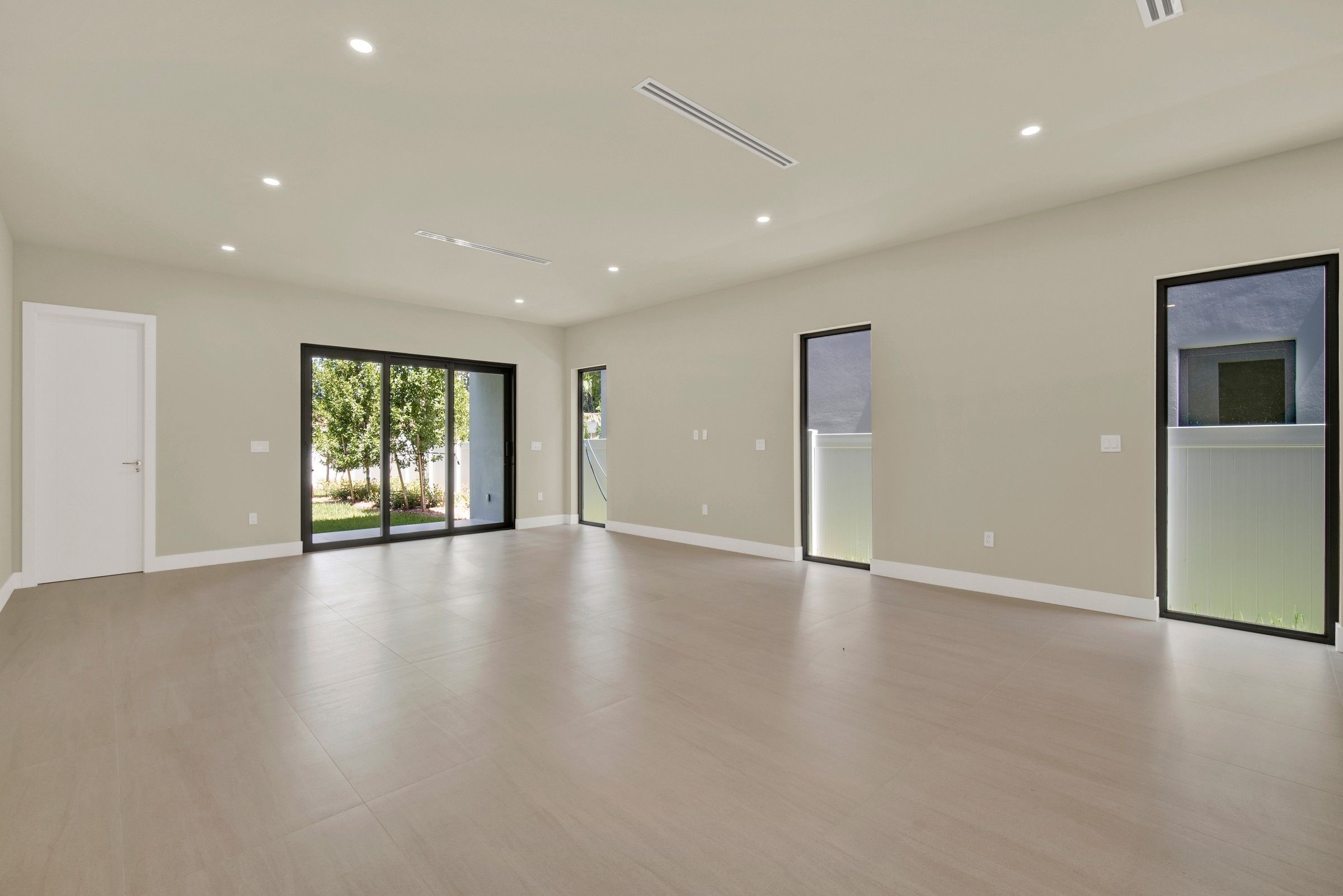 2889 SW 35th Avenue Miami FL 33133