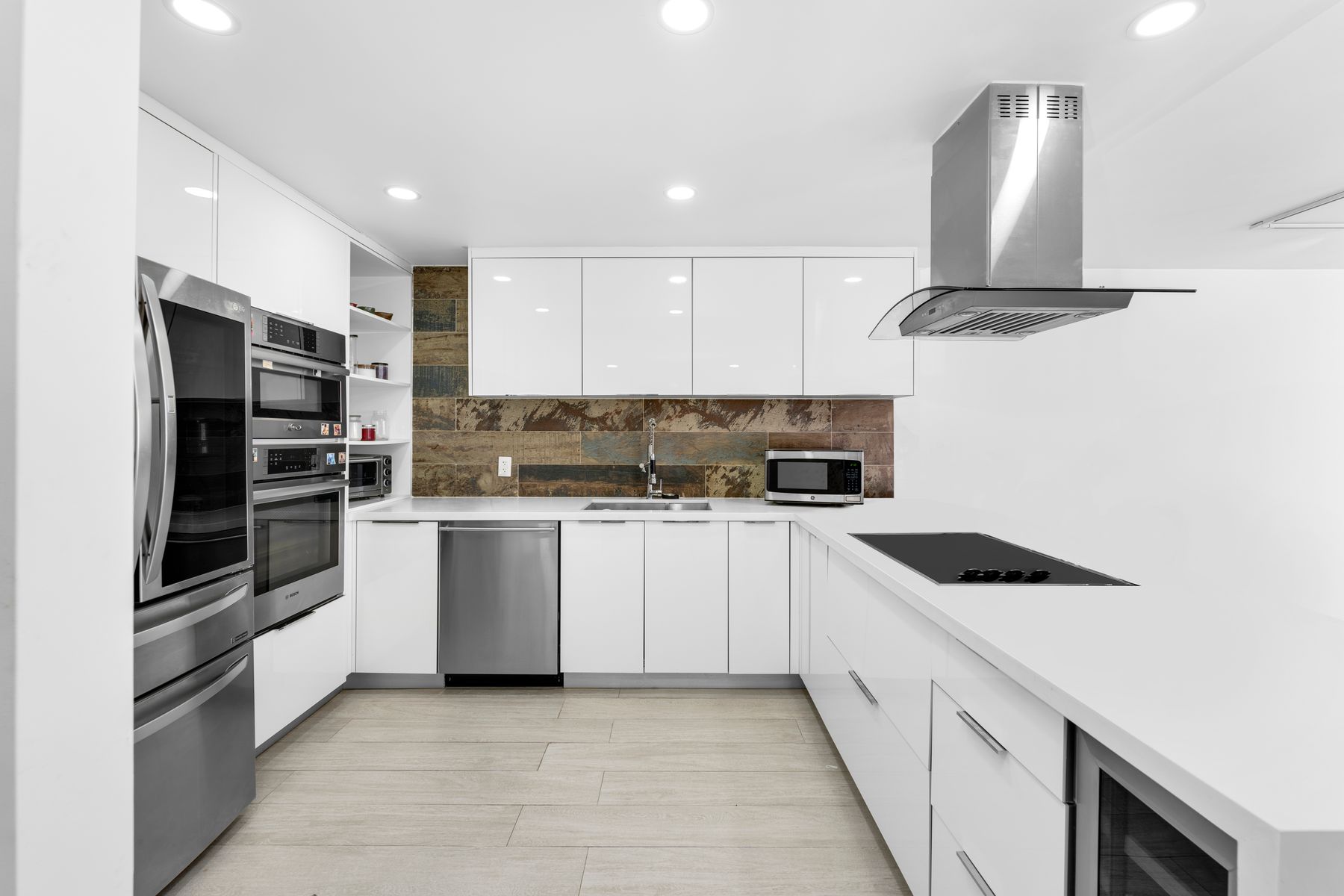 11 Island Avenue Miami Beach FL 33139