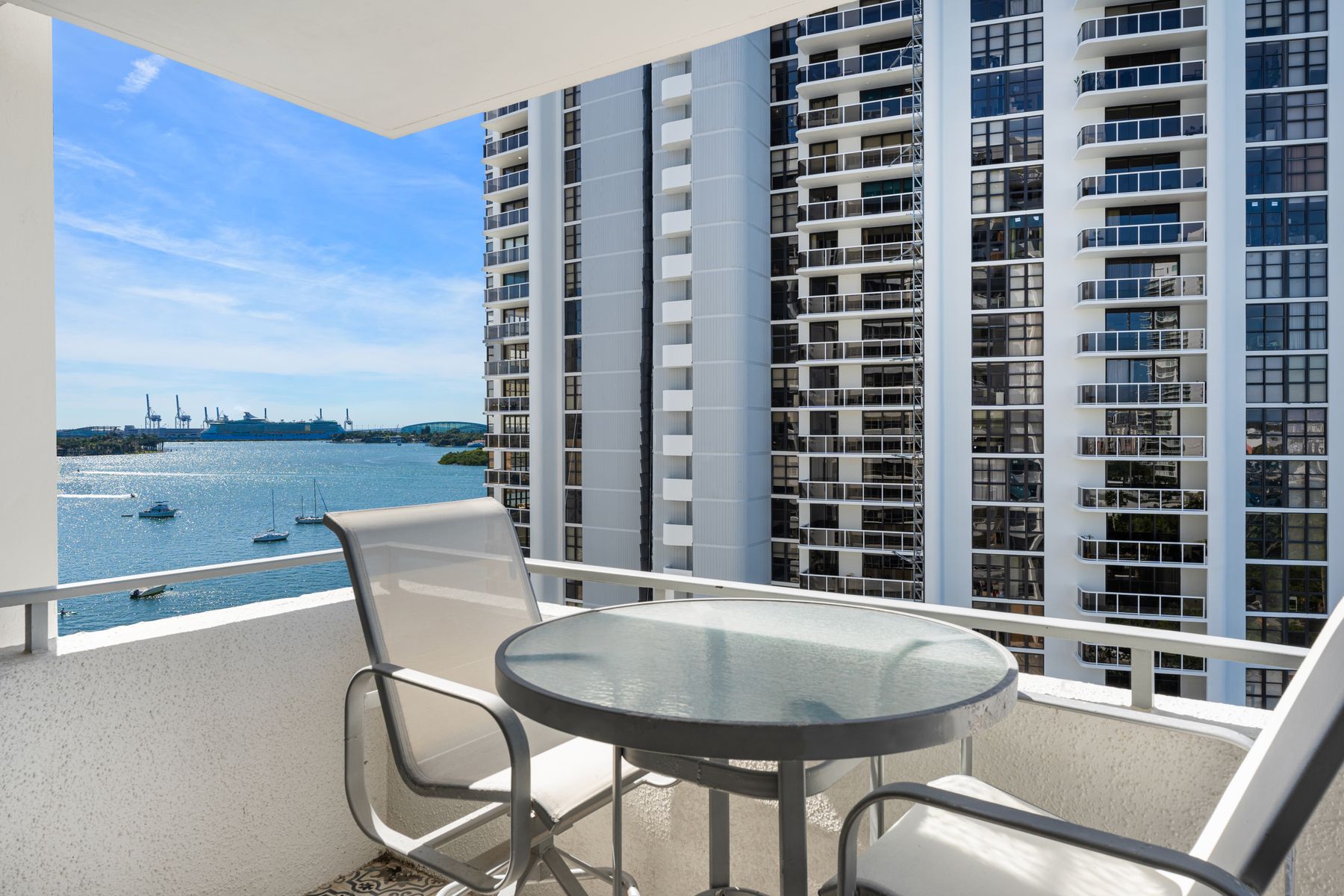11 Island Avenue Miami Beach FL 33139
