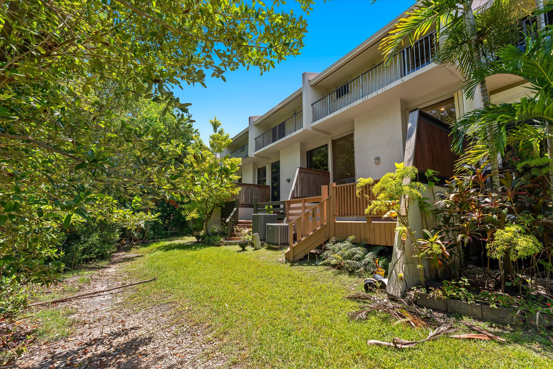 2525 NE 135th Street North Miami FL 33181