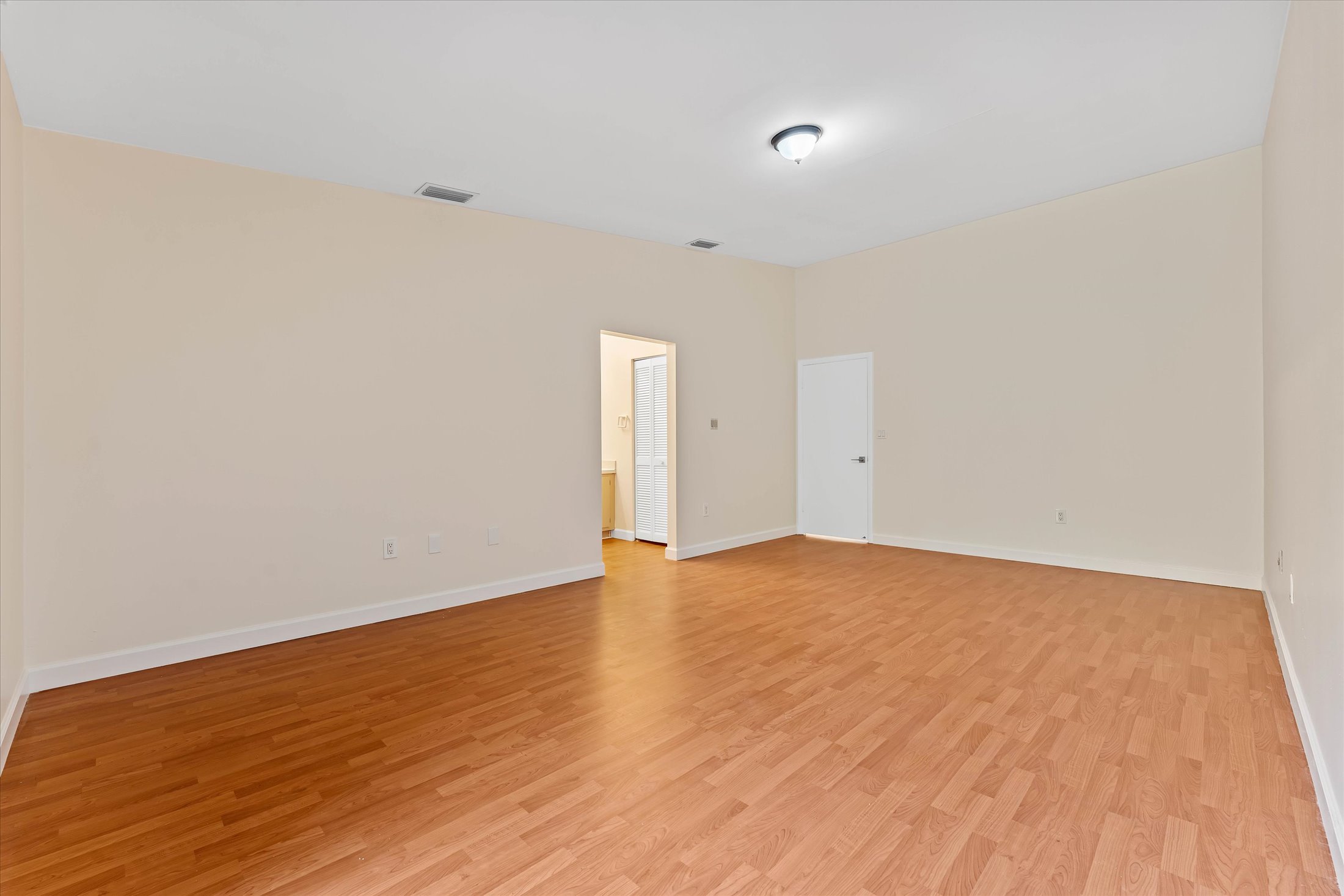 2525 NE 135th Street North Miami FL 33181