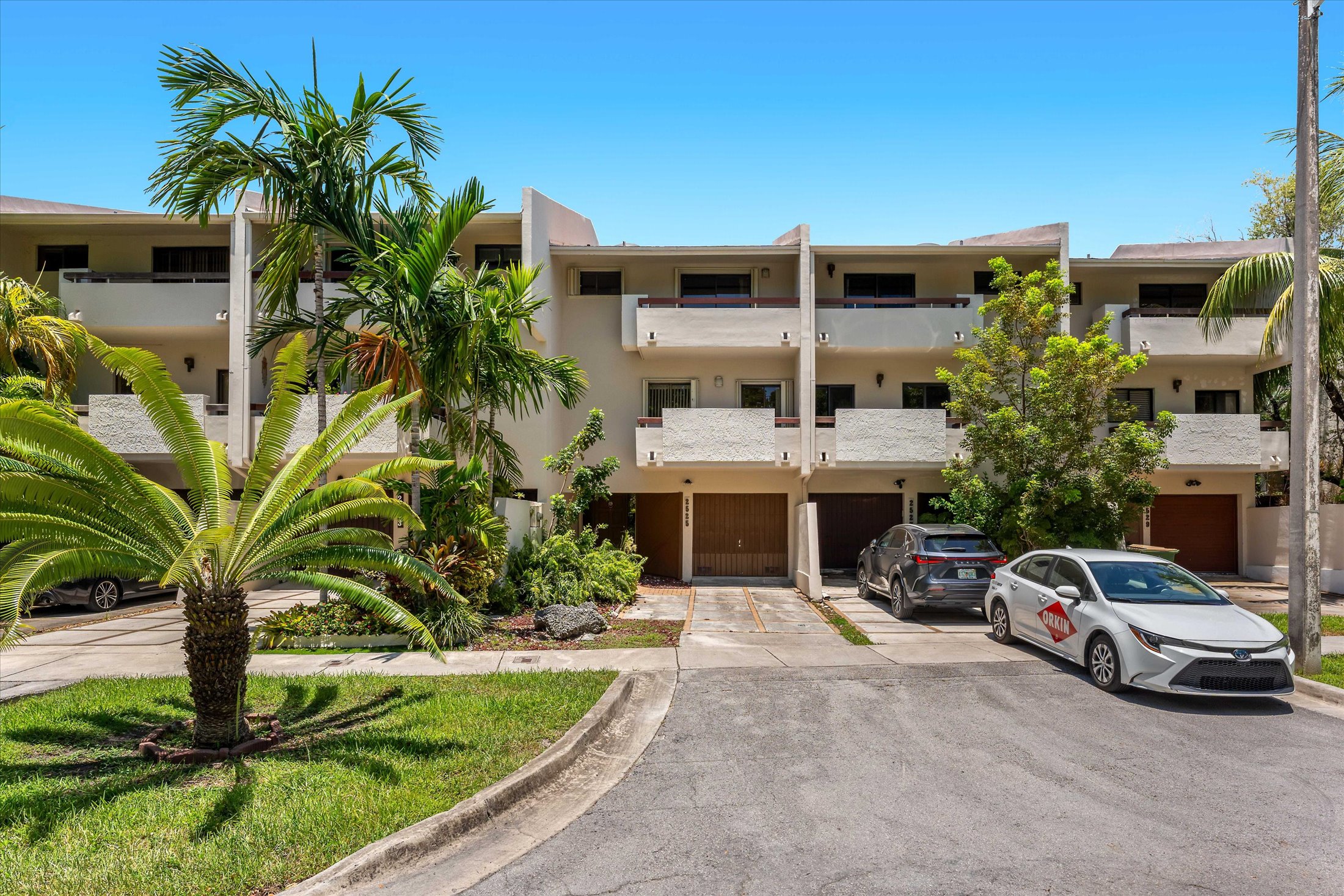 2525 NE 135th Street North Miami FL 33181