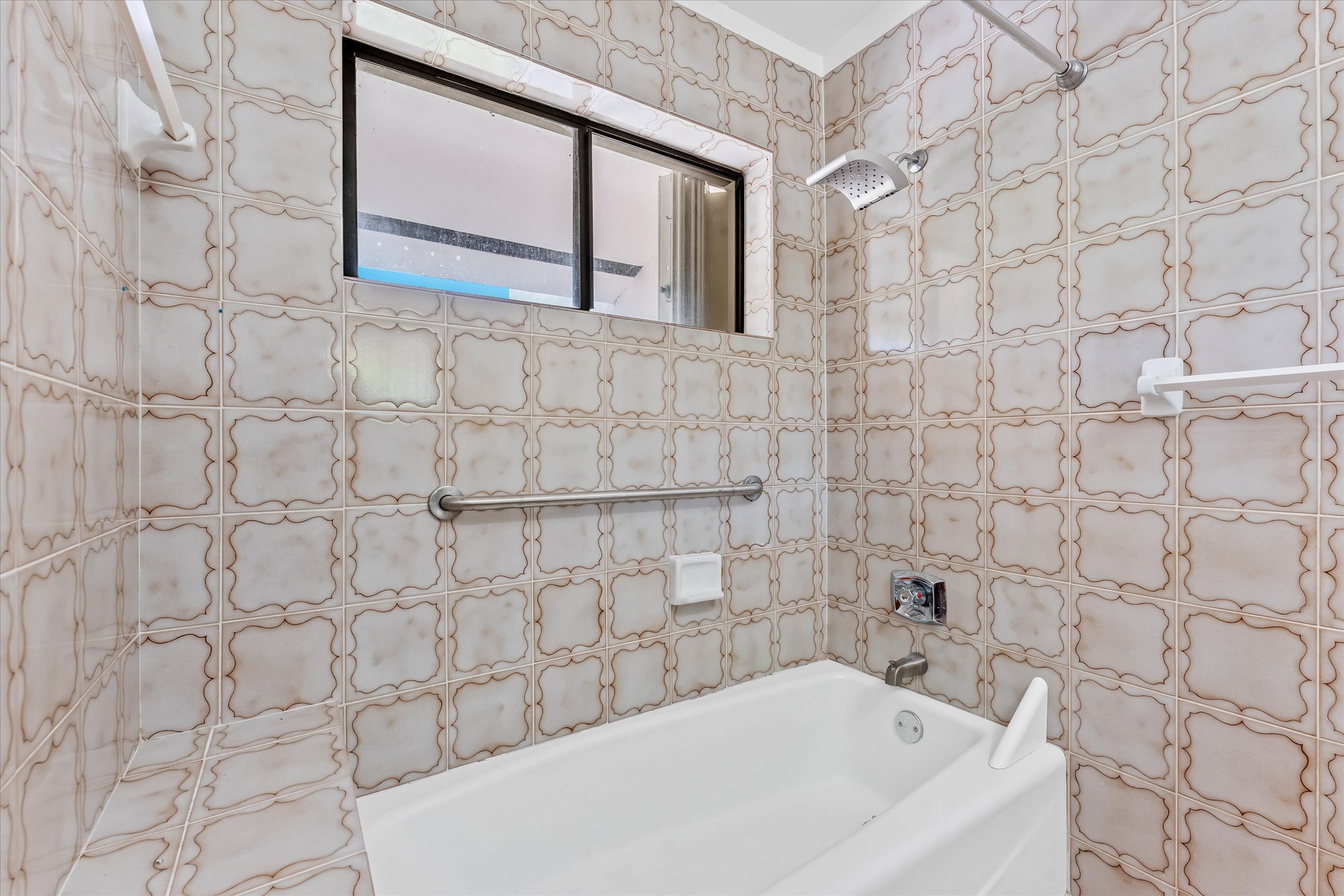 2525 NE 135th Street North Miami FL 33181