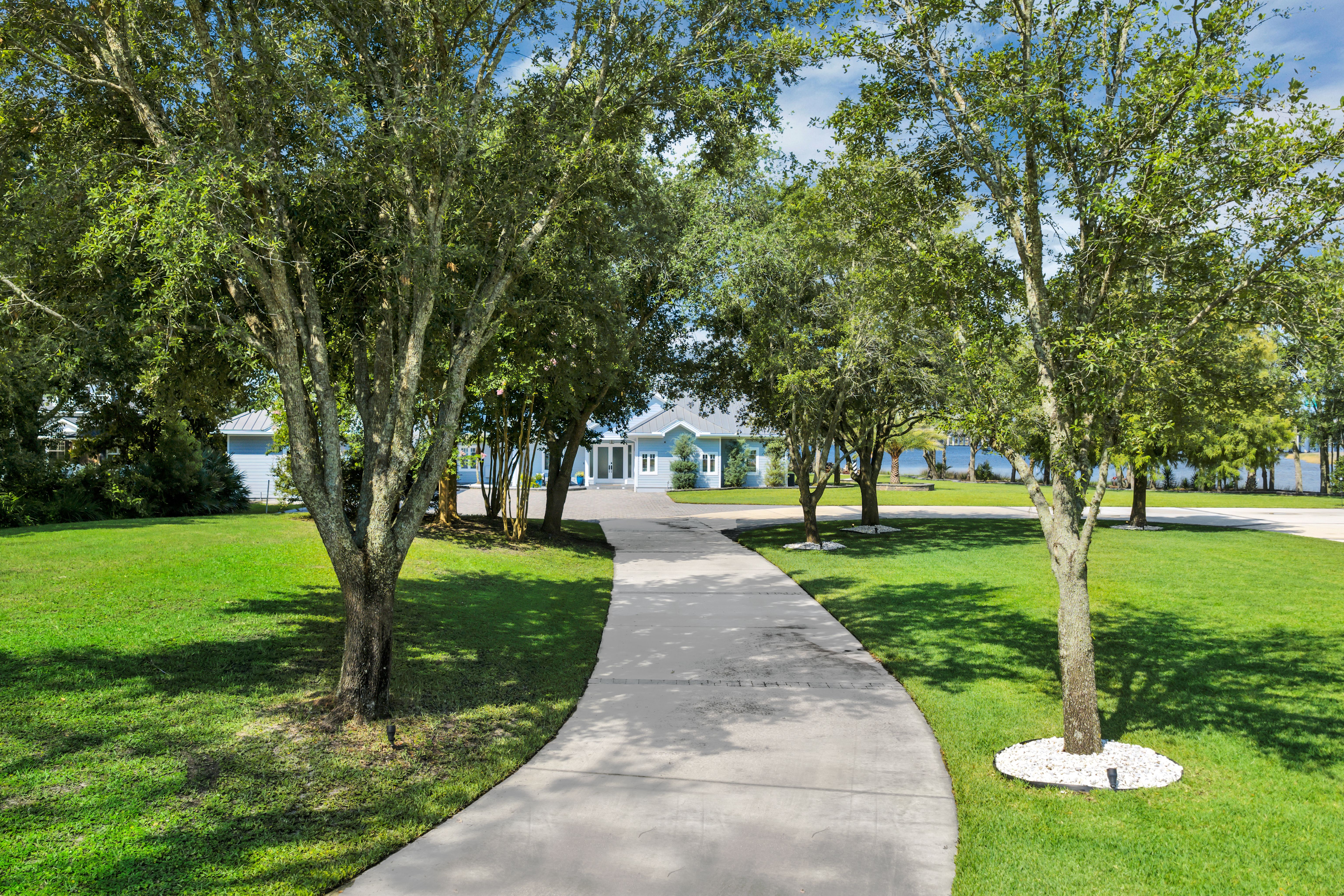 580 Broward Road Jacksonville FL 32218